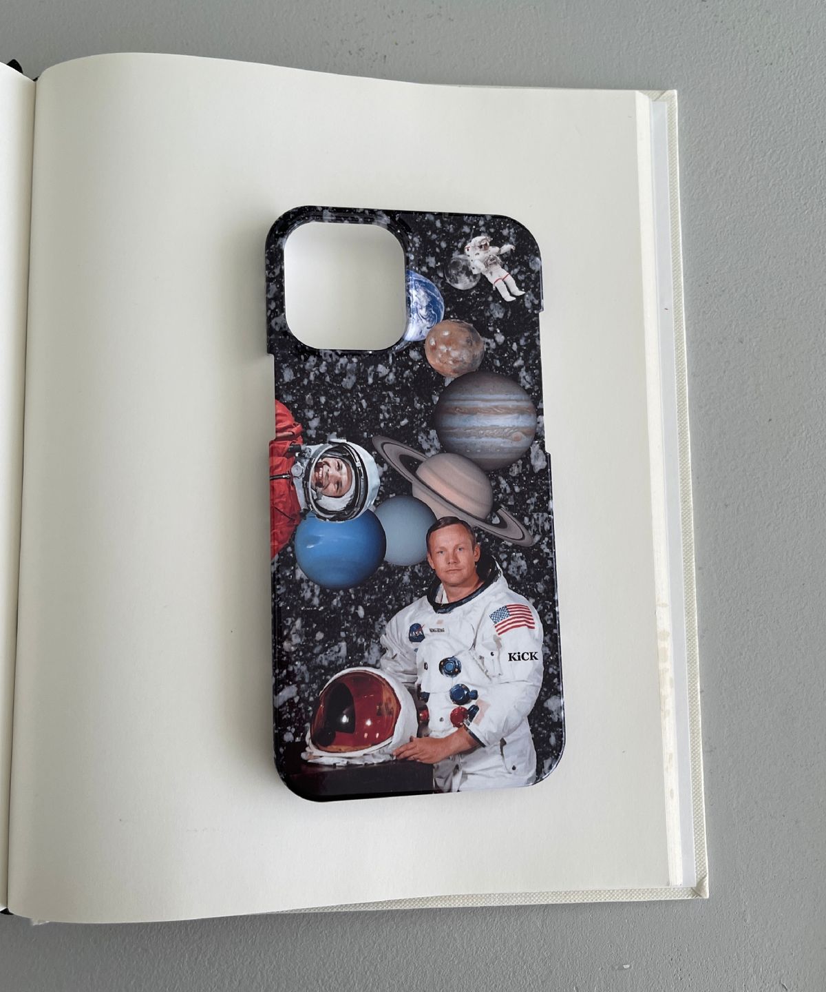 킥(KICK) Great leap hard case