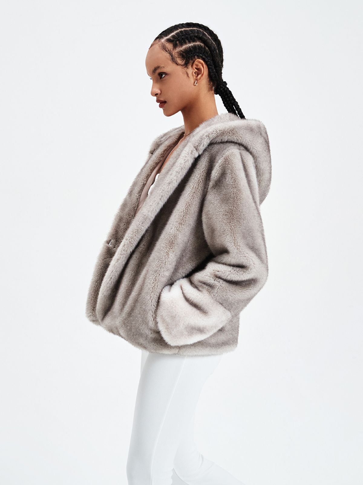 해브레스(HAVELESS) MOANA HOODIE FUR JACKET
