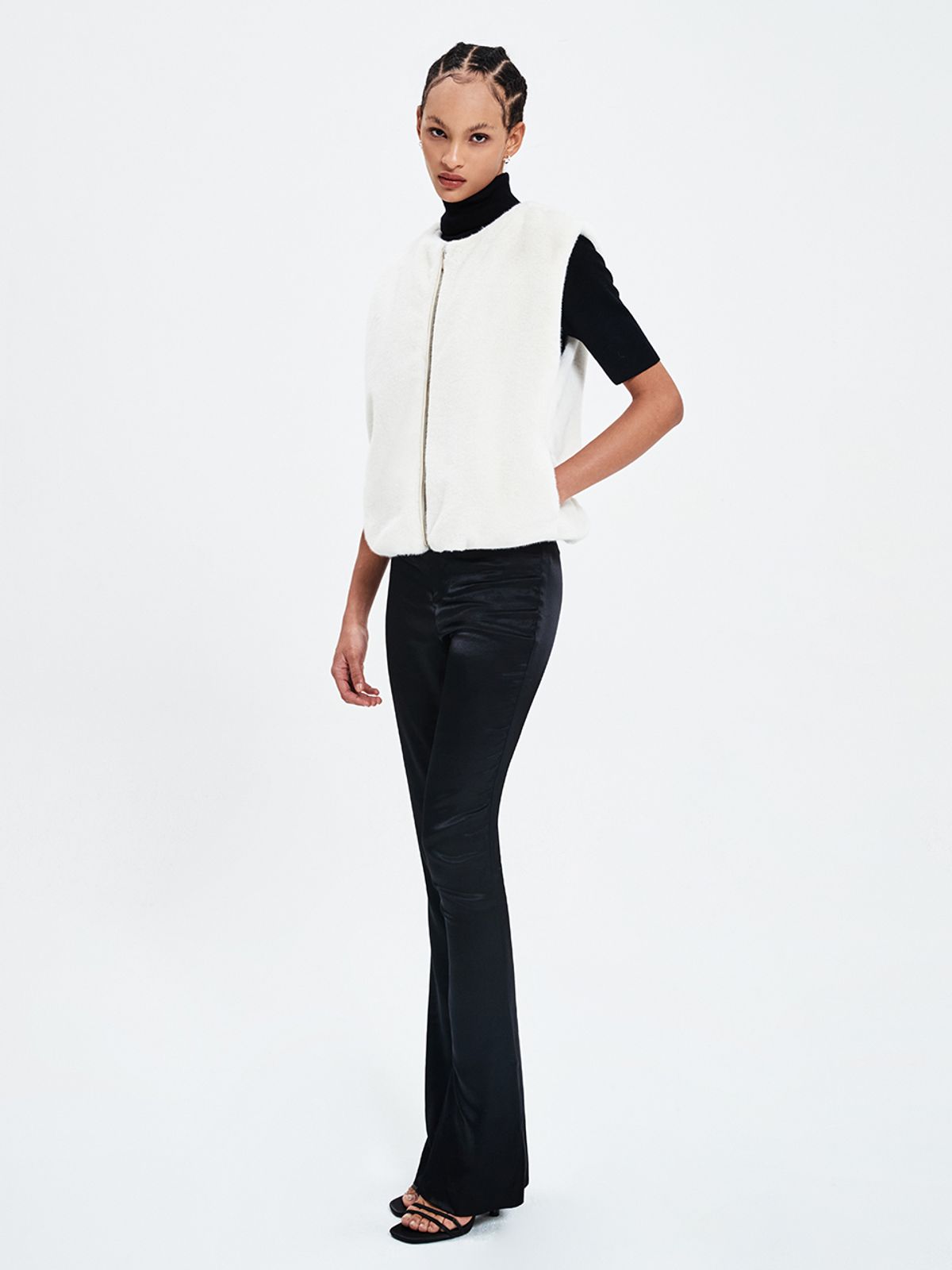 해브레스(HAVELESS) AVA FUR VEST IVORY