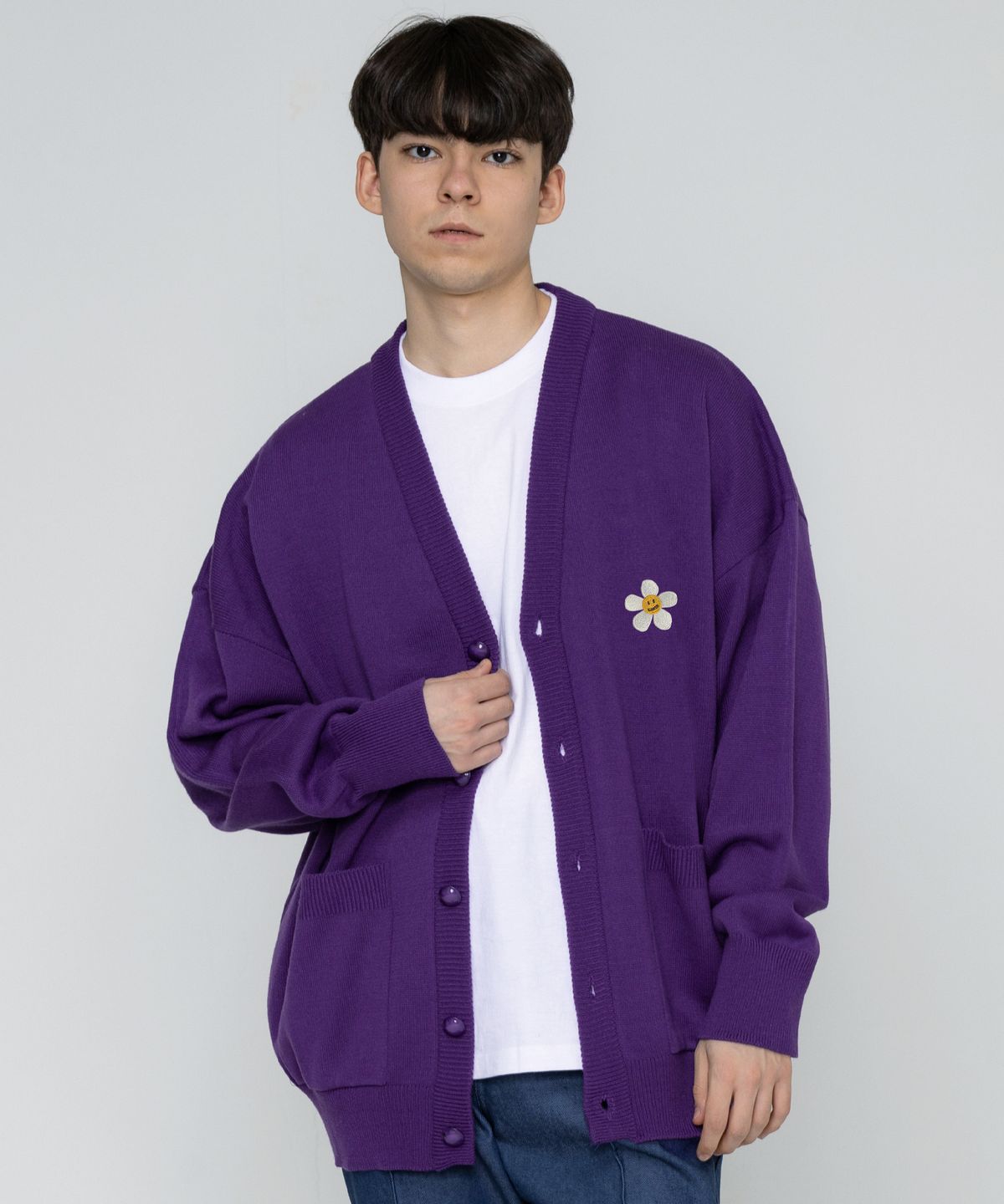 그레이버(GRAVER) [UNISEX]플라워도트 자수 니트 가디건_퍼플