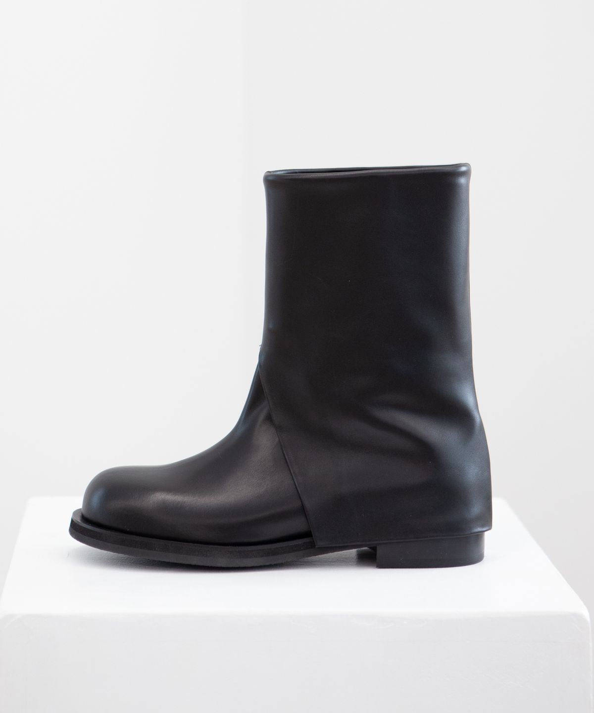 트윗비피(TWVP) MOON WARMER  ANKLE BOOTS 22F02BK 문 워머 앵클부츠