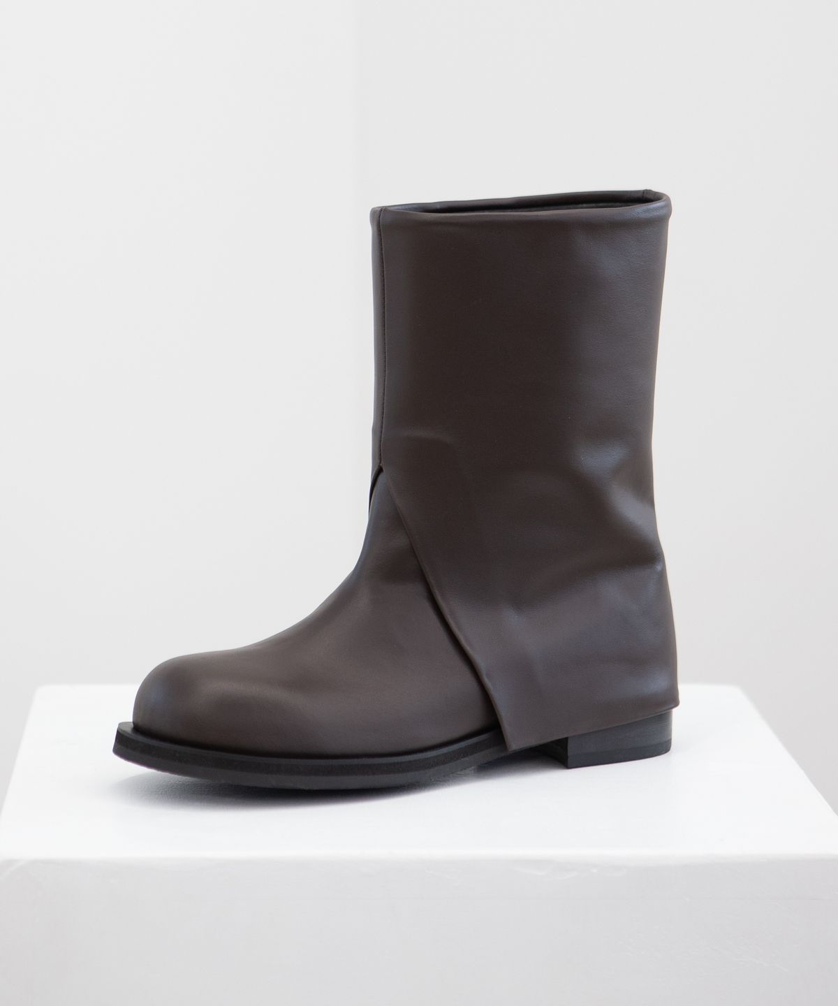 트윗비피(TWVP) MOON WARMER  ANKLE BOOTS 22F02BR 문 워머 앵클부츠