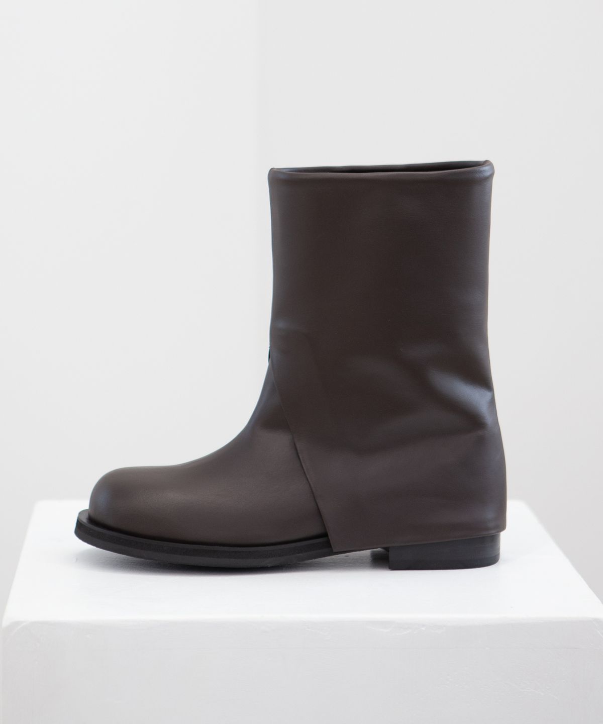 트윗비피(TWVP) MOON WARMER  ANKLE BOOTS 22F02BR 문 워머 앵클부츠