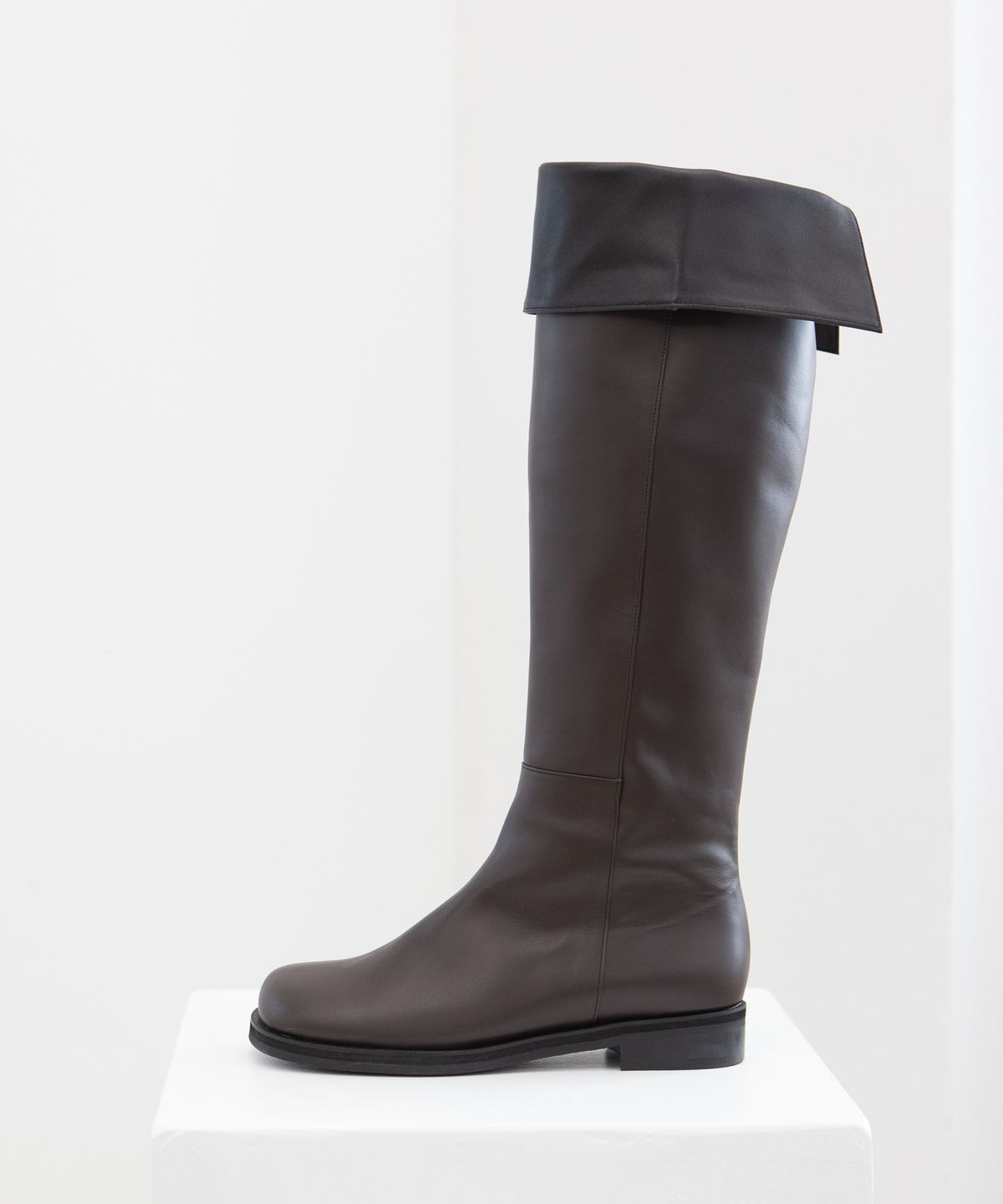 트윗비피(TWVP) FEI KNEE-HIGH BOOTS 22F03BR 페이 니하이 부츠
