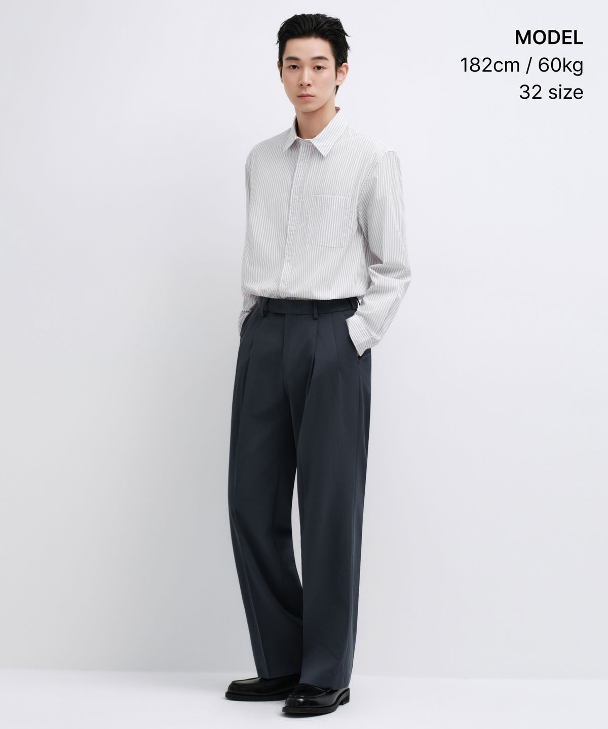 무신사 스탠다드(MUSINSA STANDARD) 리얼 와이드 히든 밴딩 슬랙스 [아이언 그레이]