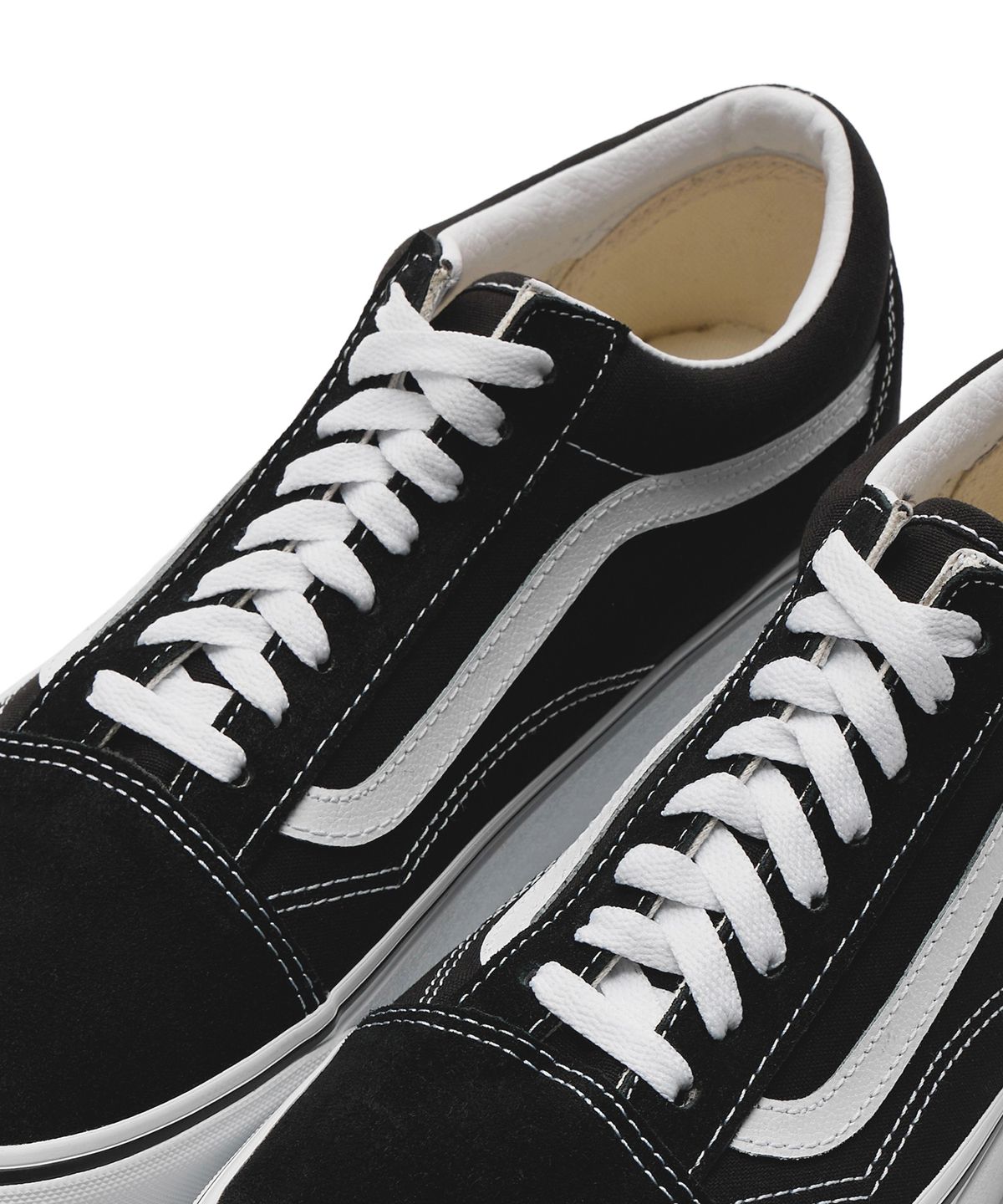 반스(VANS) 올드스쿨 스택폼 - (스웨이드/캔버스) 블랙:트루 화이트 / VN0A7Q5M6BT1