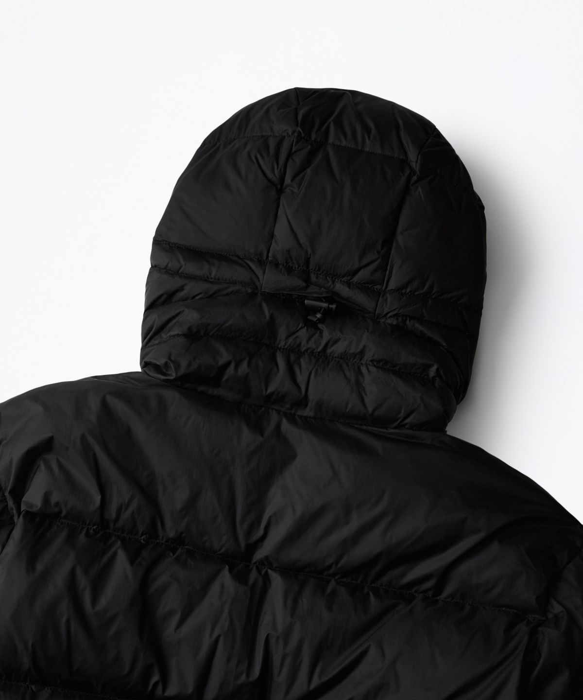 아웃스탠딩(OUTSTANDING) MOUNTAIN DOWN PARKA_BLACK