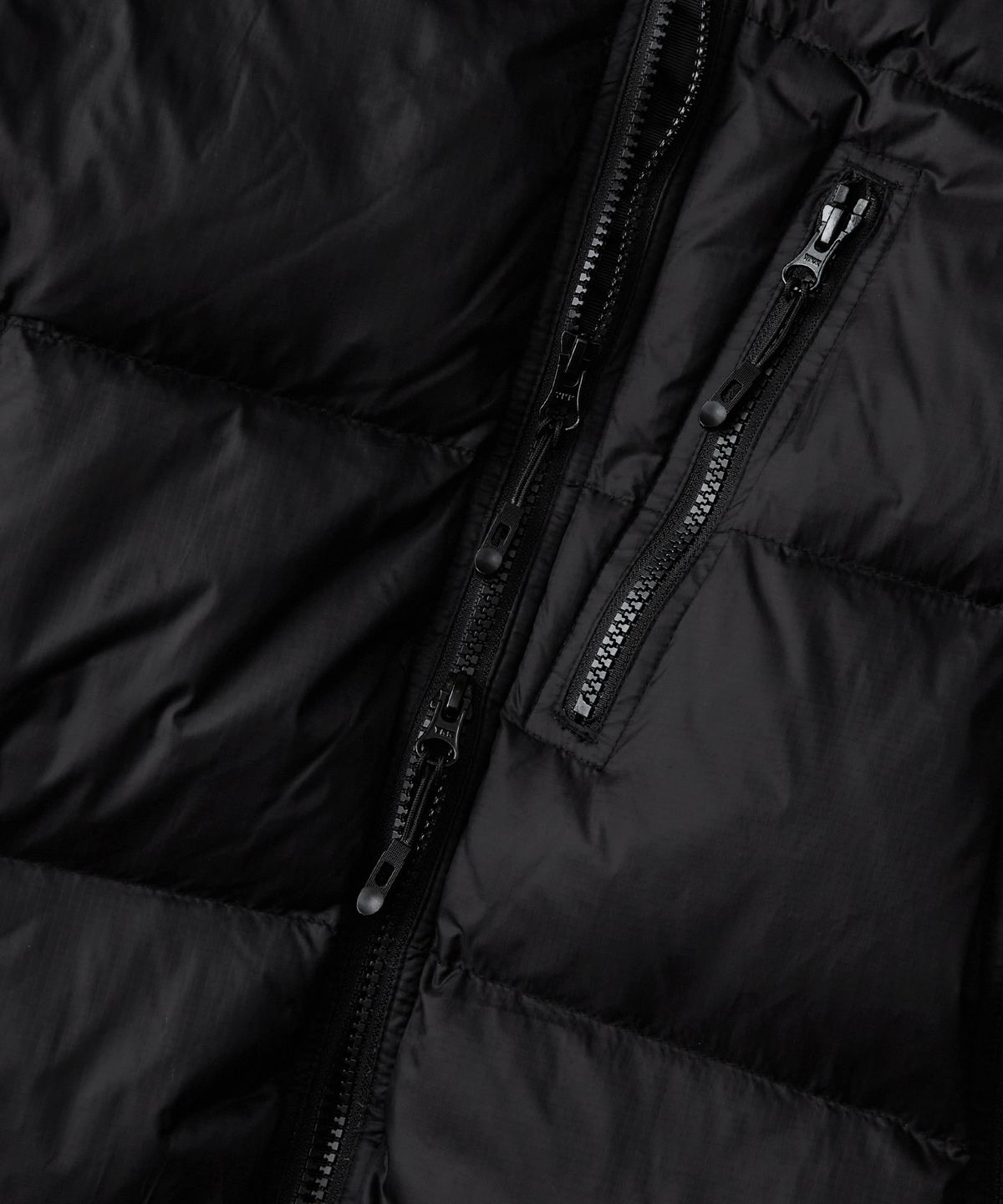 아웃스탠딩(OUTSTANDING) MOUNTAIN DOWN PARKA_BLACK