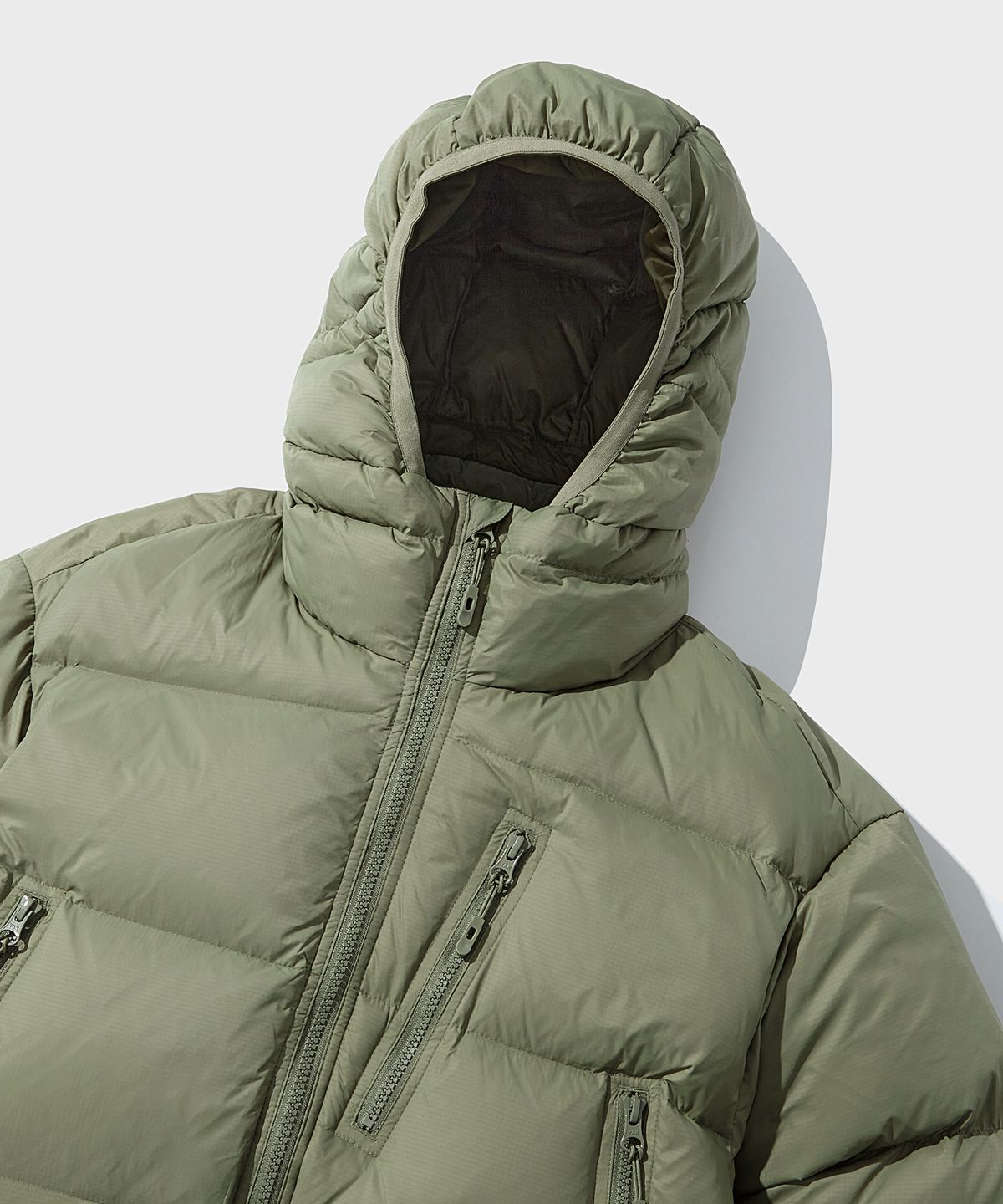 아웃스탠딩(OUTSTANDING) MOUNTAIN DOWN PARKA_OLIVE GREEN