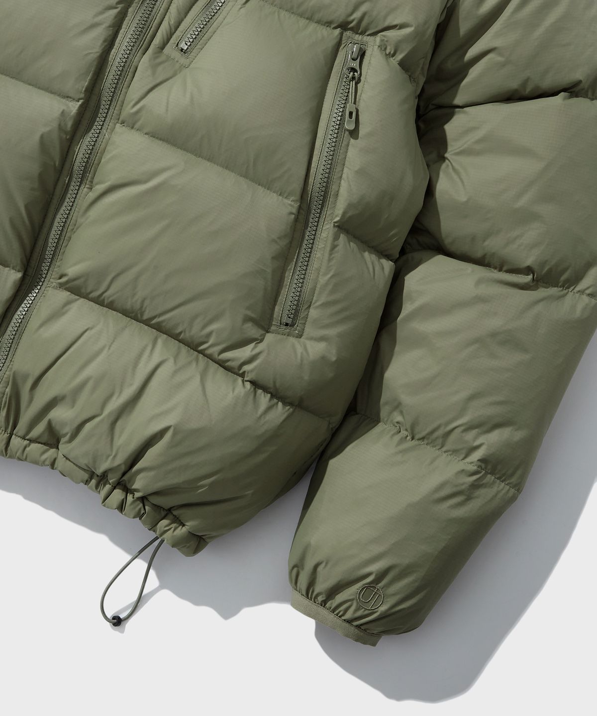아웃스탠딩(OUTSTANDING) MOUNTAIN DOWN PARKA_OLIVE GREEN