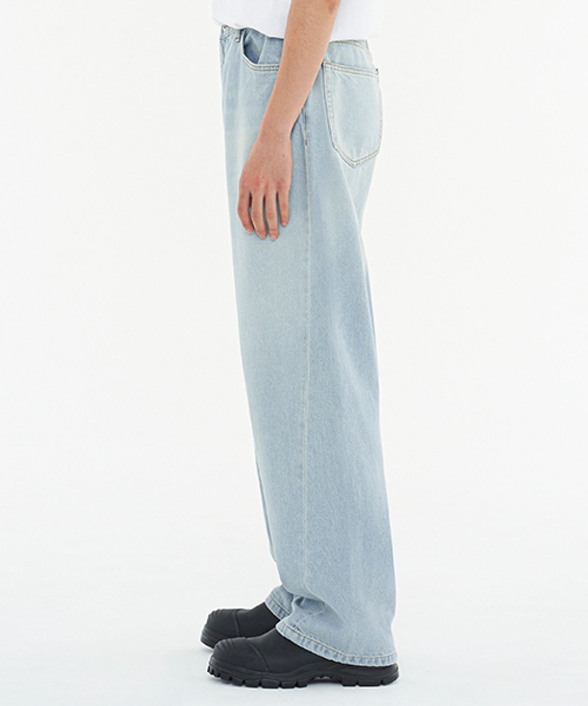에러스익셉티드(ERRORS EXCEPTED) DP642 메가와이드 데님팬츠 (Light Blue)