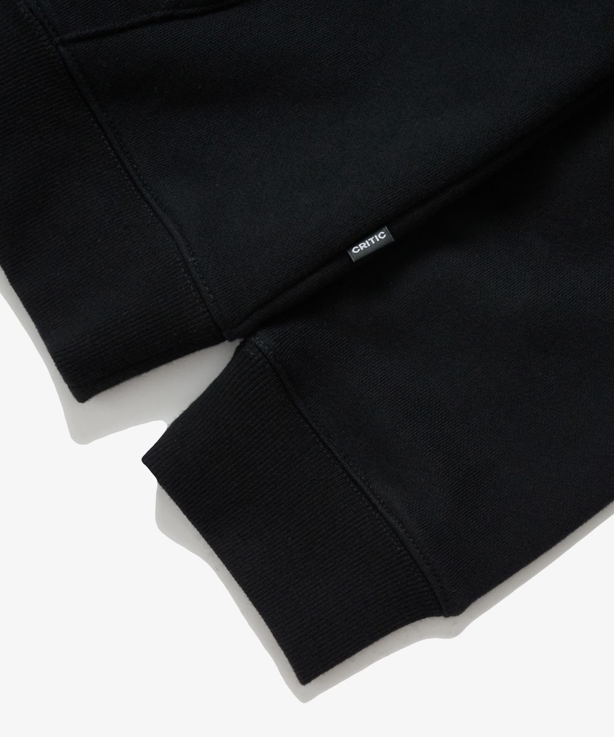 크리틱(CRITIC) Circle Logo Hoodie Black