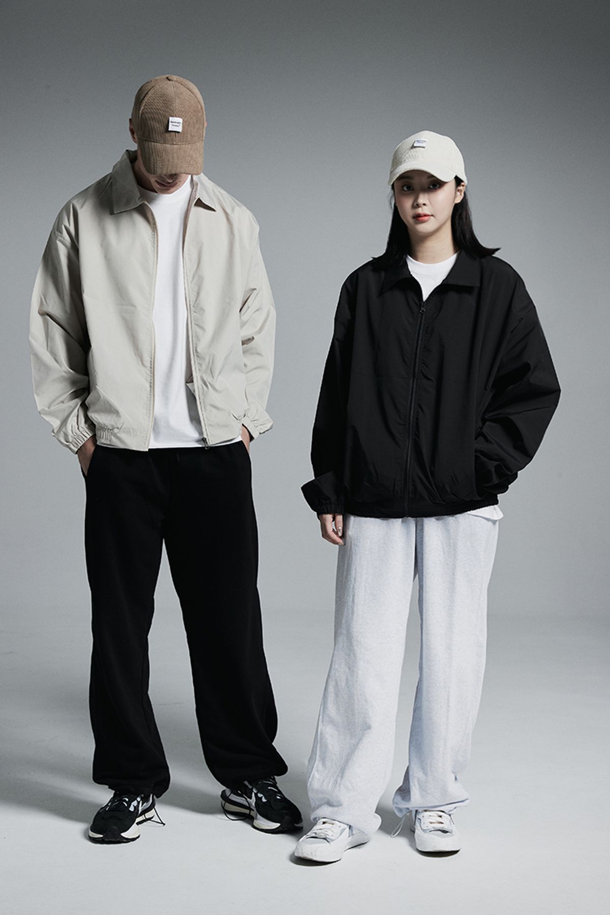 어퍼스트로피 콤마(APOSTROPHE COMMA) 사이드 더블라인 스트링 와이드 조거 팬츠 (블랙)