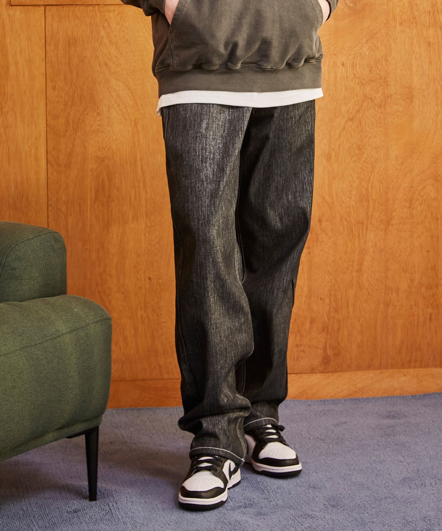 MUSINSA | VARZAR 3D Monogram Rain Coated Slub Denim Pants Black