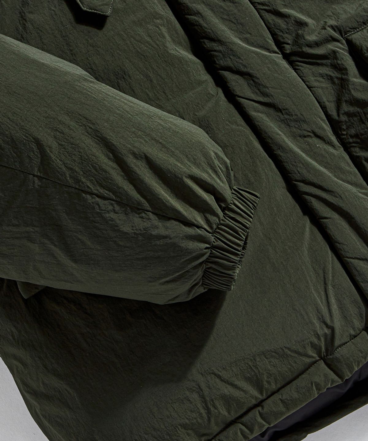 에스피오나지(ESPIONAGE) Dyer Hooded Down Parka Dark Green
