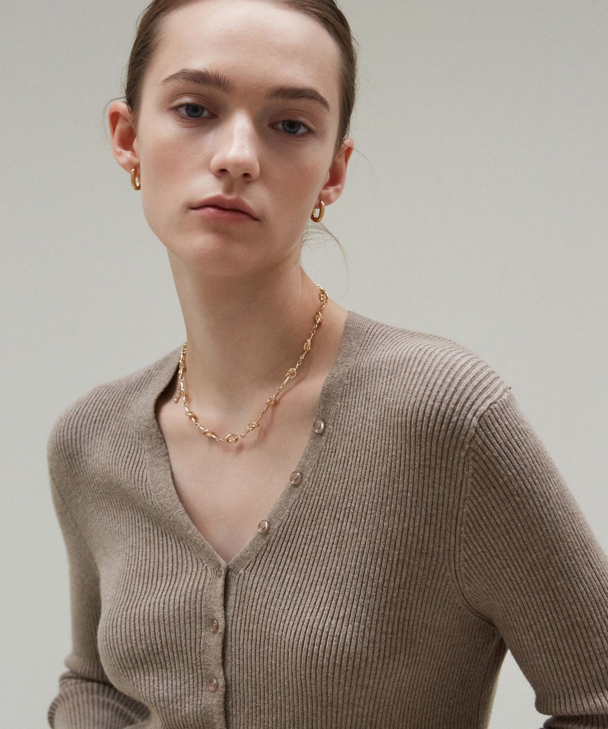 닉앤니콜(NICK&NICOLE) BUTTON SLIM KNIT CARDIGAN_BROWN