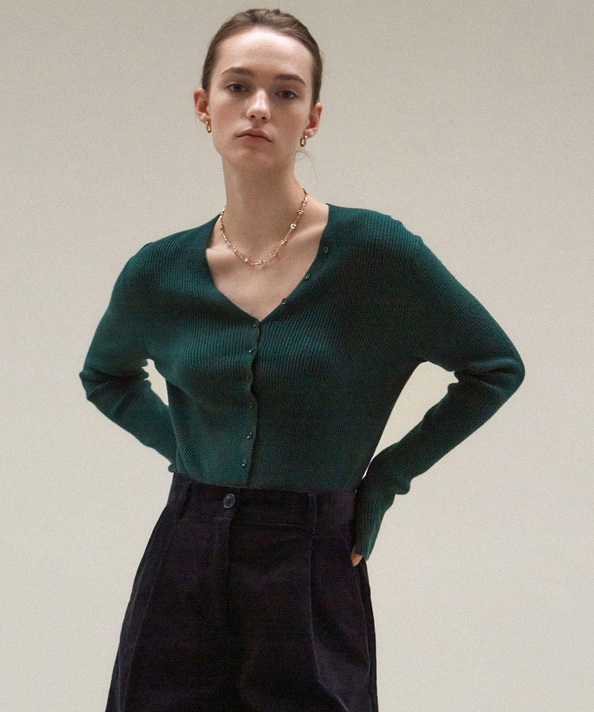 닉앤니콜(NICK&NICOLE) BUTTON SLIM KNIT CARDIGAN_DEEP GREEN