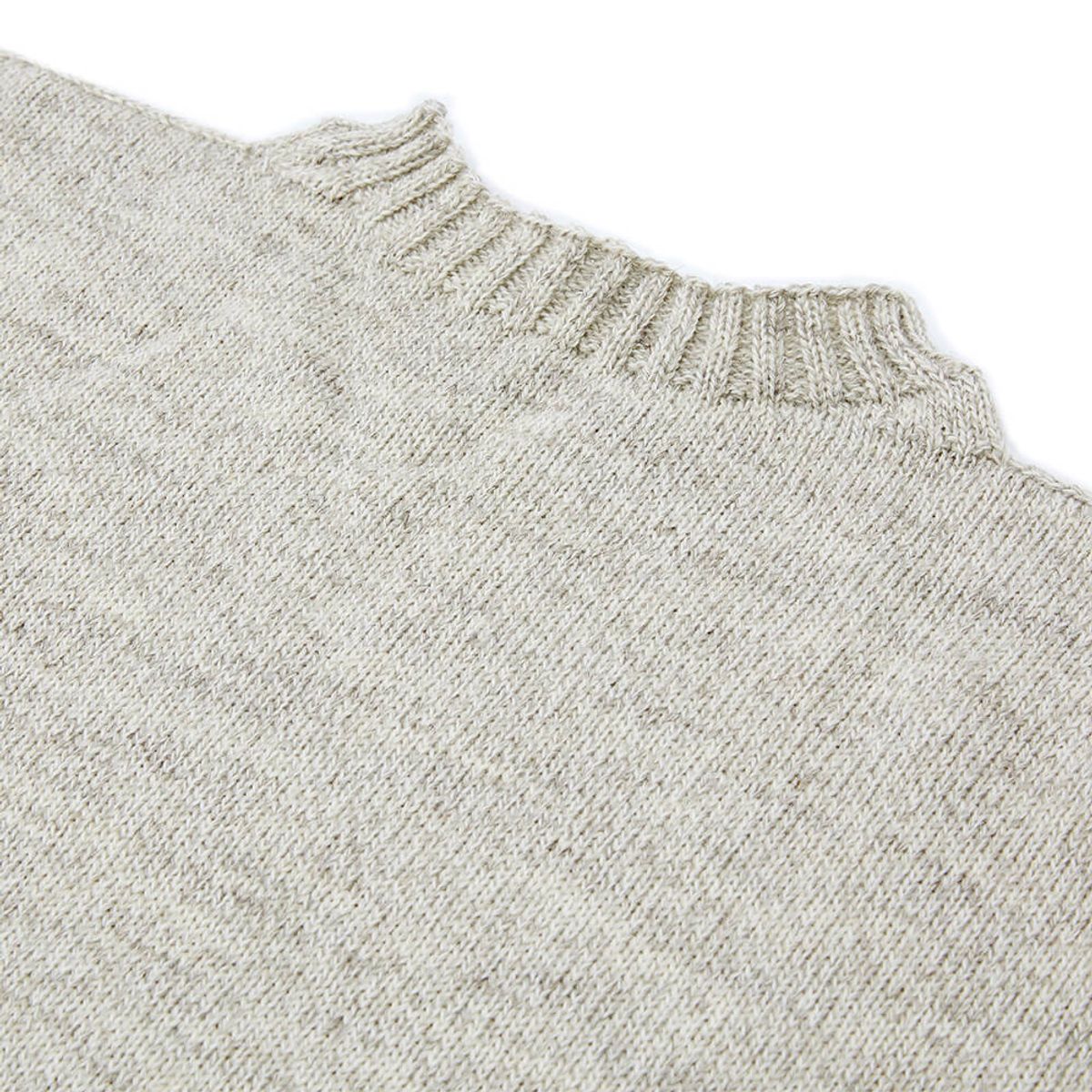 건지 울른스(Guernsey Woollens) 피셔맨 홀가먼트 스웨터 - 애쉬