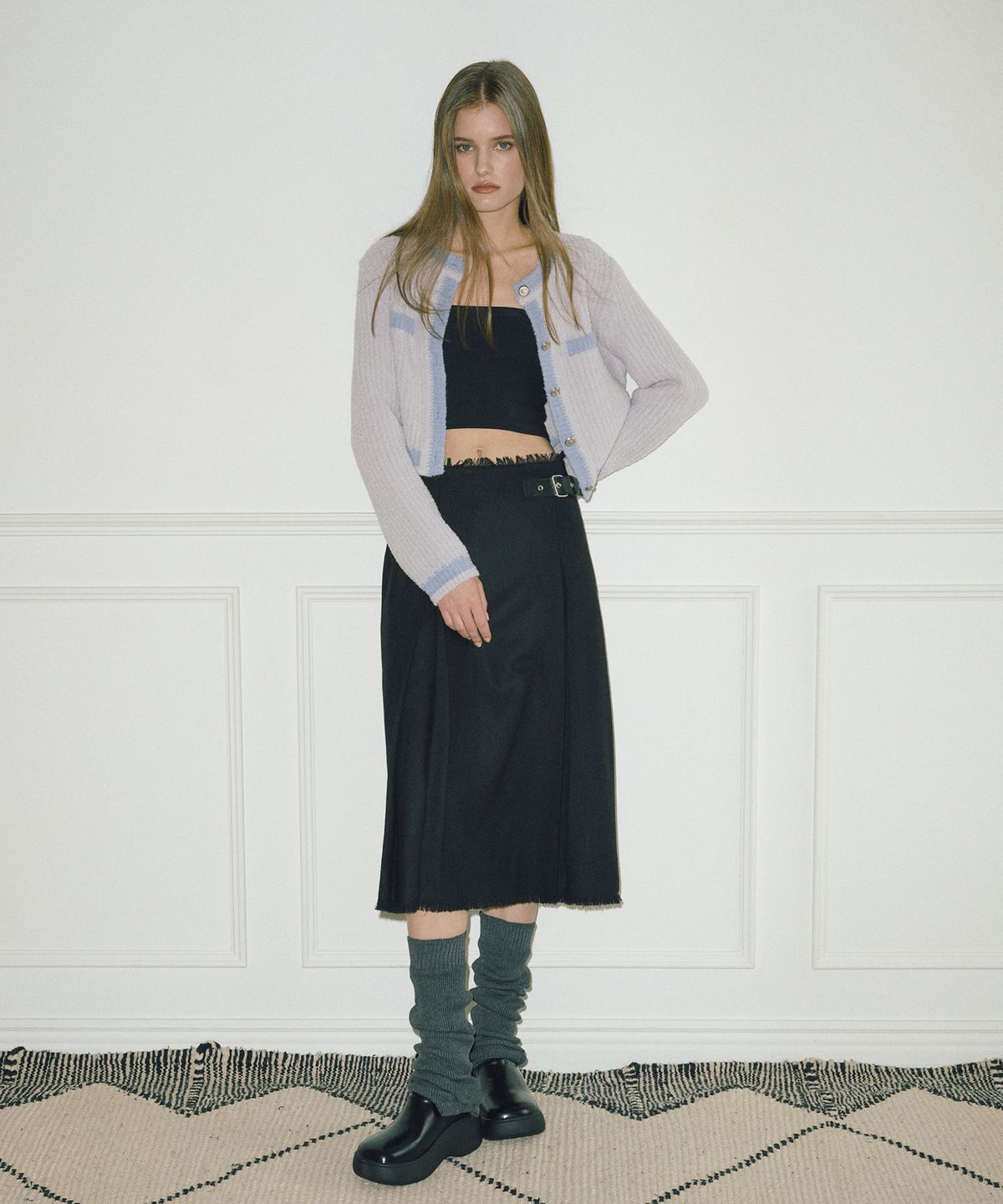 에트몽(ETMON) Buckle Pleated Fringe Skirt  Black