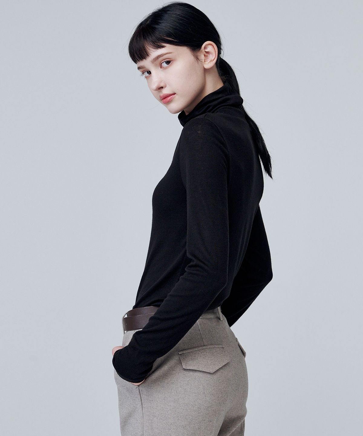 마롭(MALOUPE) 5101 울블렌드 롤넥 티셔츠 (블랙)