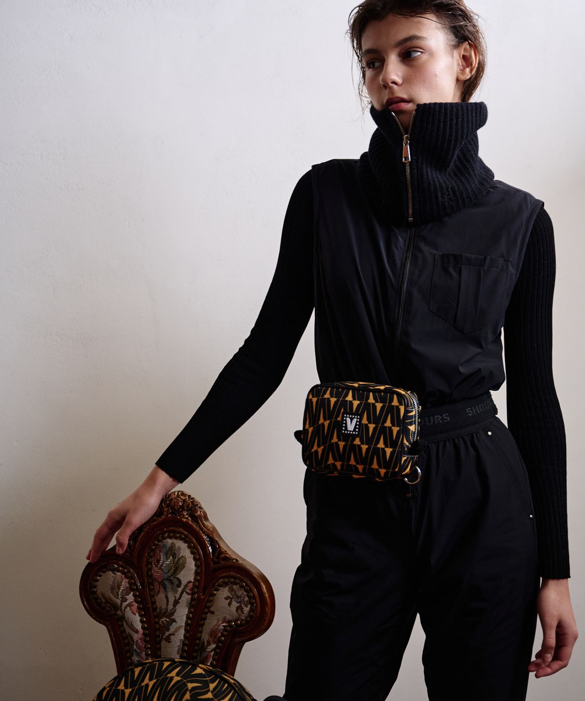 파이브아워스(5HOURS) HONOR BELT BAG_YE/BLACK