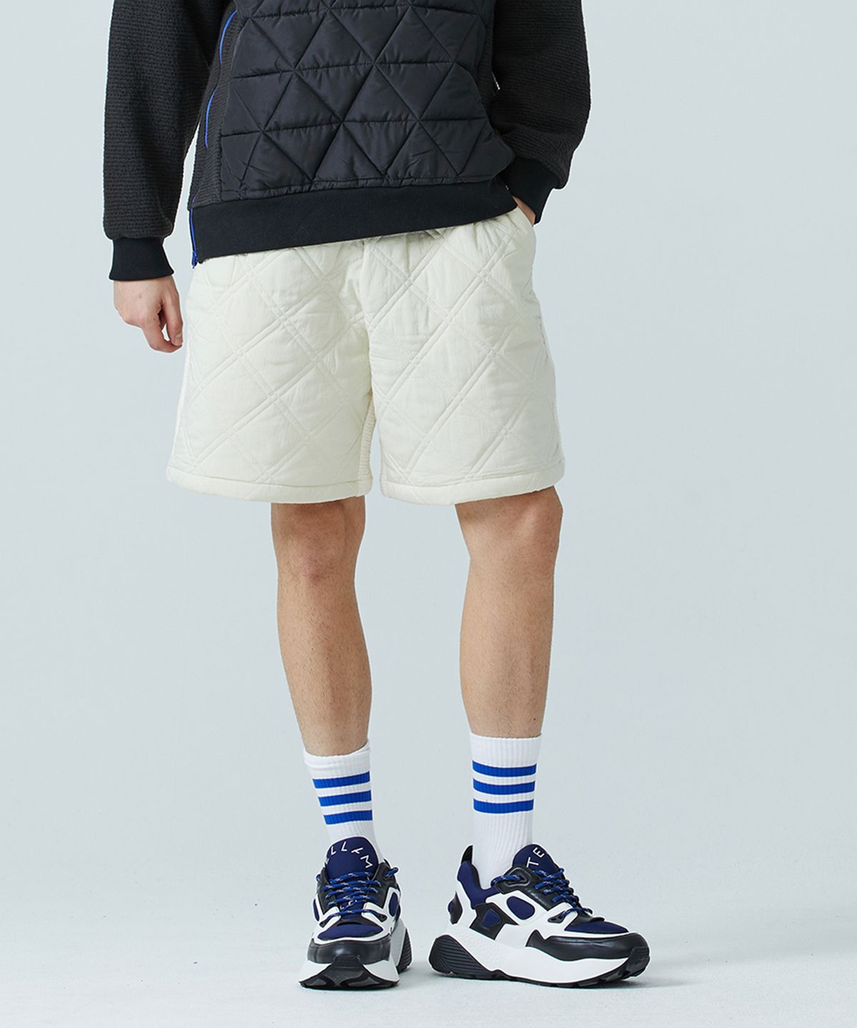 자코파네(ZAKOPANE) 지오메트릭 퀼팅 쇼츠 아이보리