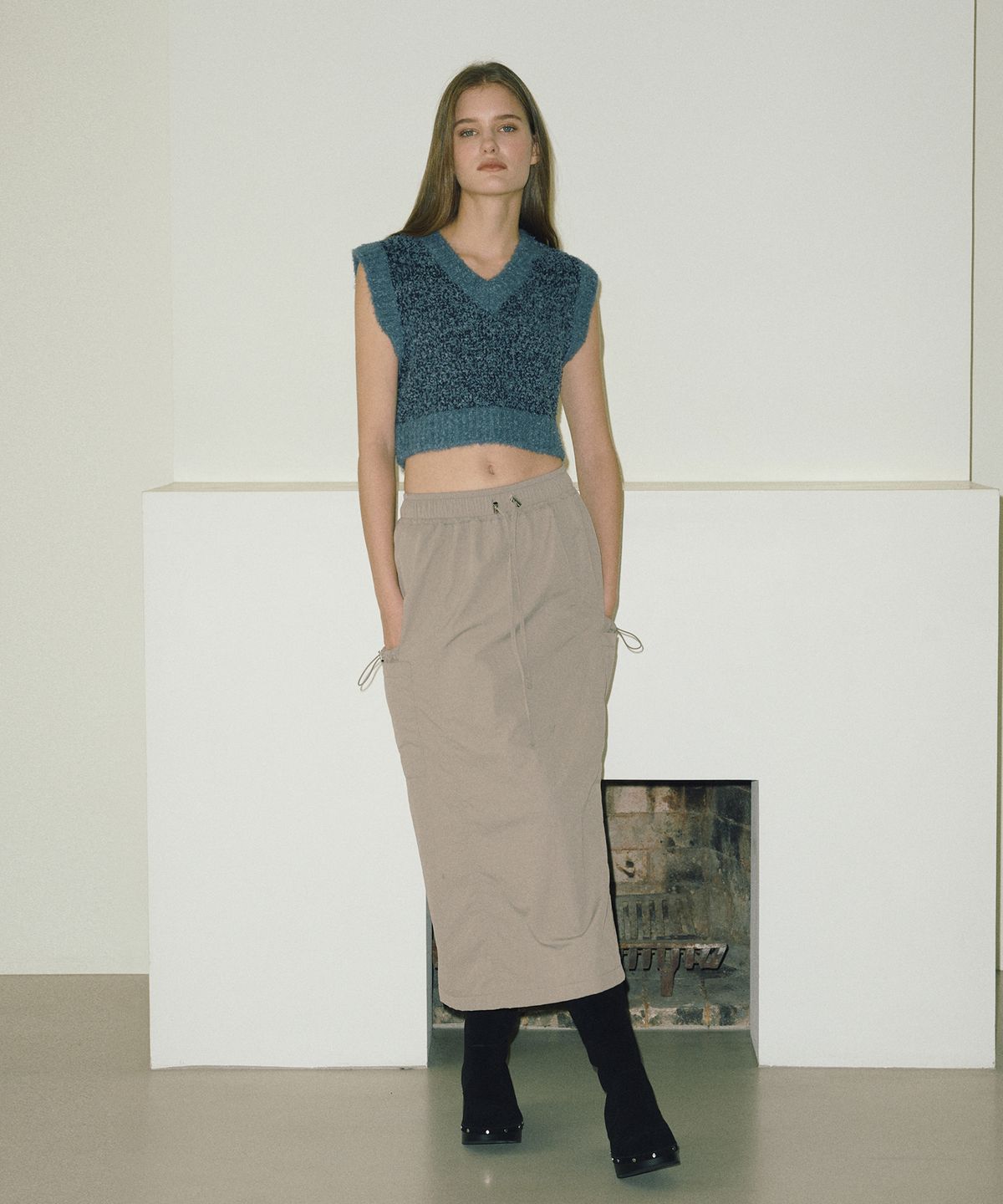 에트몽(ETMON) Color Blend Crop Knit Vest  Blue