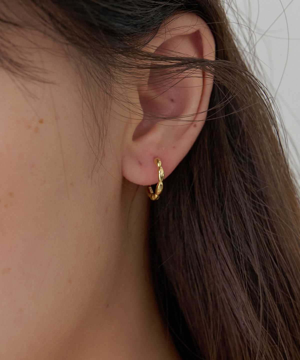 바이위켄드(BYWEEKEND) Frank gold earring