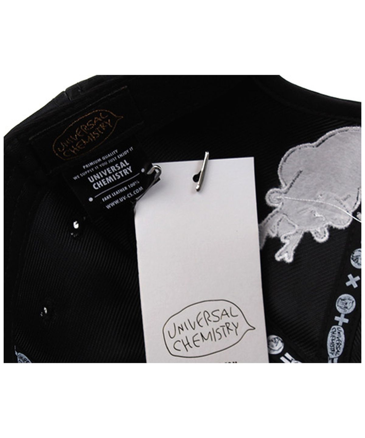 유니버셜 케미스트리(UNIVERSAL CHEMISTRY) FOREST CUBE Camo Leather Ballcap 카모가죽볼캡