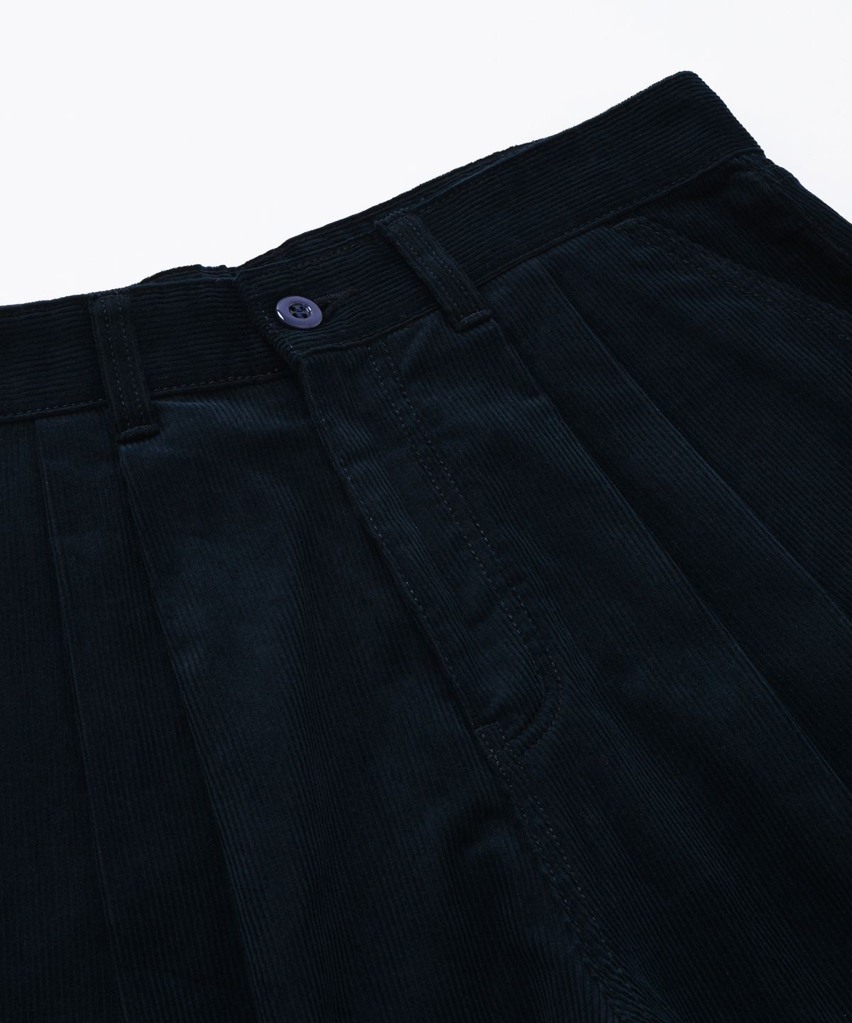프리즘웍스(FRIZMWORKS) CORDUROY COMFORT TWO TUCK PANTS _ NAVY