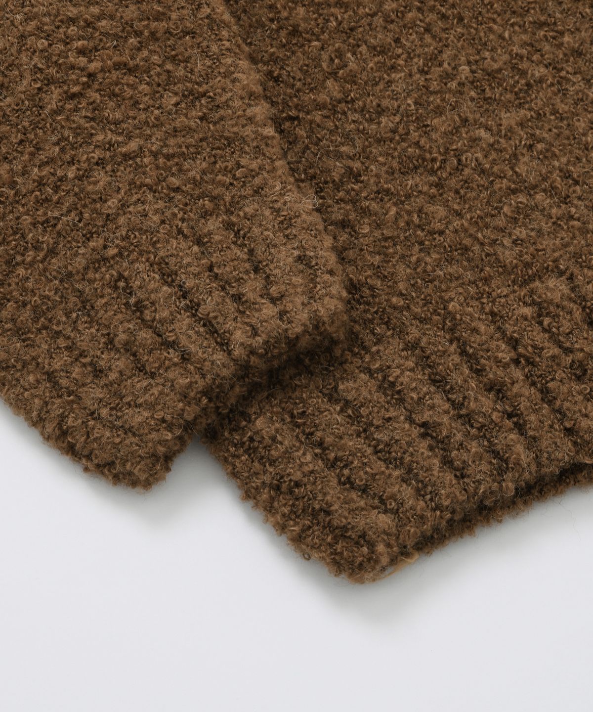 프리즘웍스(FRIZMWORKS) ALPACA BOUCLE KNIT _ BROWN