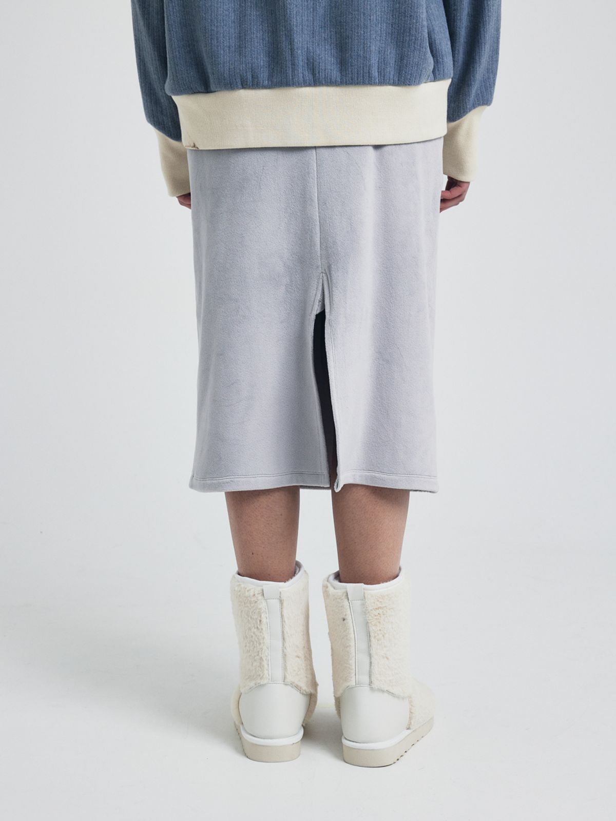 쎄이연(SAYYEON) Soft Velvet Long Skirt Gray