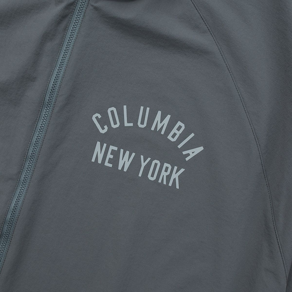 컬럼비아 유니버시티(COLUMBIA UNIVERSITY) CU NY OVERFIT NYLON ZIP-UP JACKET 차콜