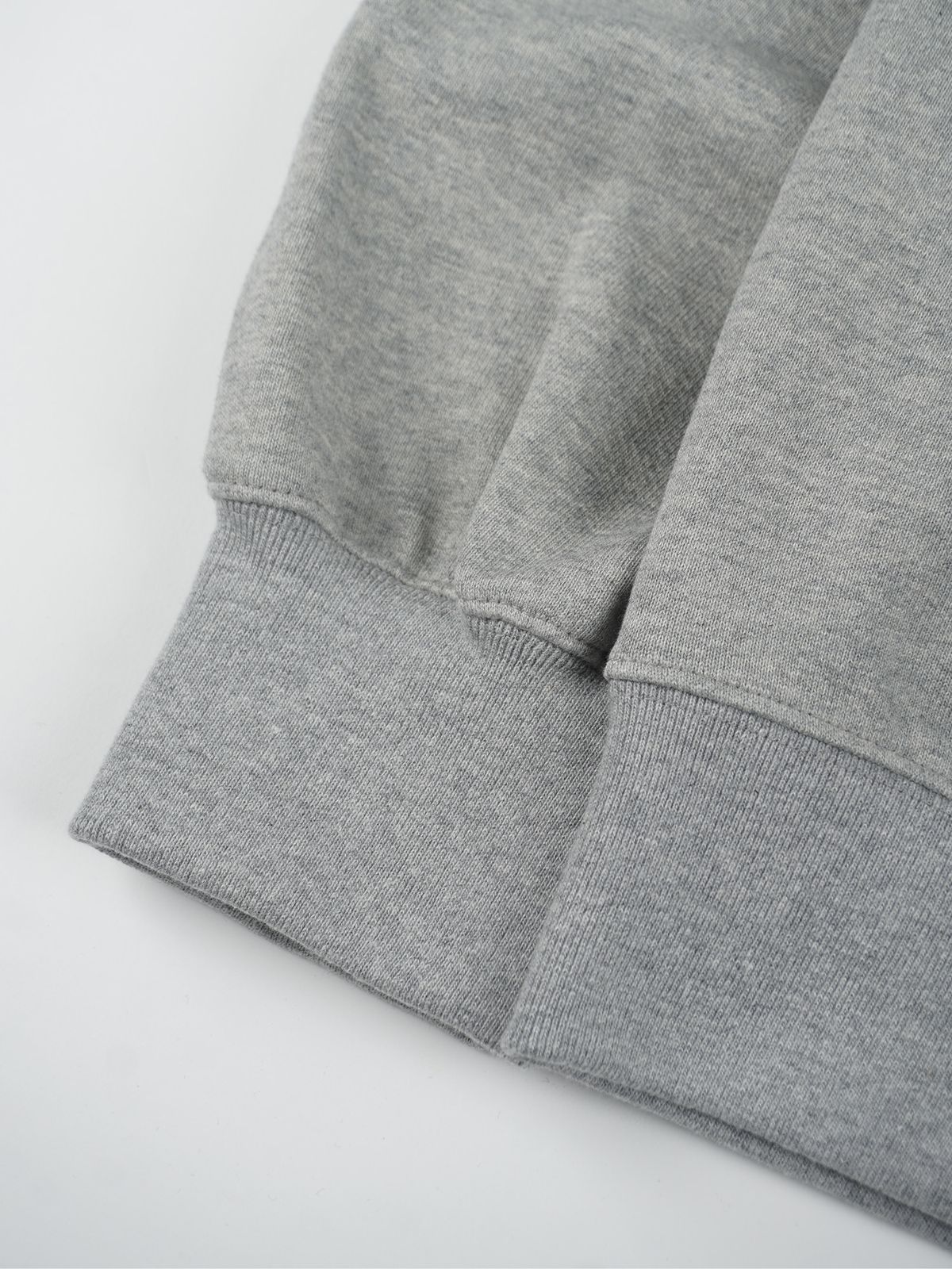 네네츠 어센틱(NENETS AUTHENTIC) N LOGO HALF ZIP-UP SWEATSHIRTS GREY