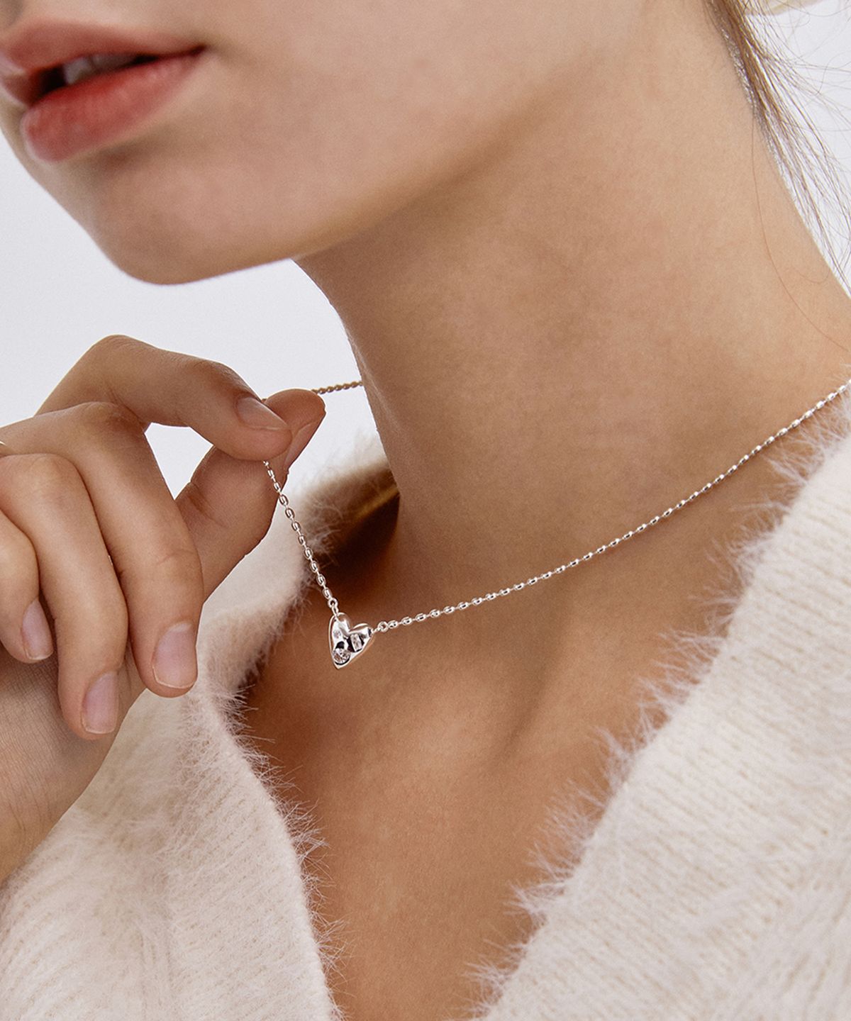 타티아나(TATIANA) Vary Cubic Chips Heart Necklace NZ2029