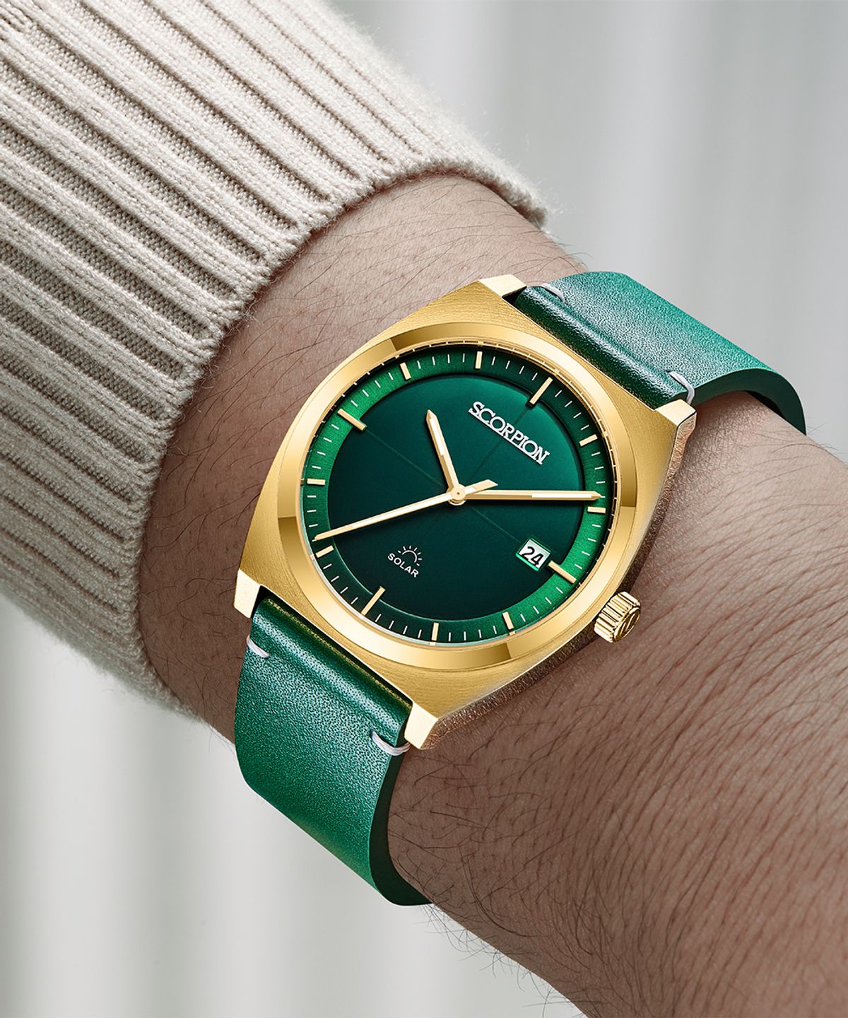 스콜피온(SCORPION) 38mm 빛 충전 솔라 무브먼트 남성 가죽 손목시계 S3L-GD