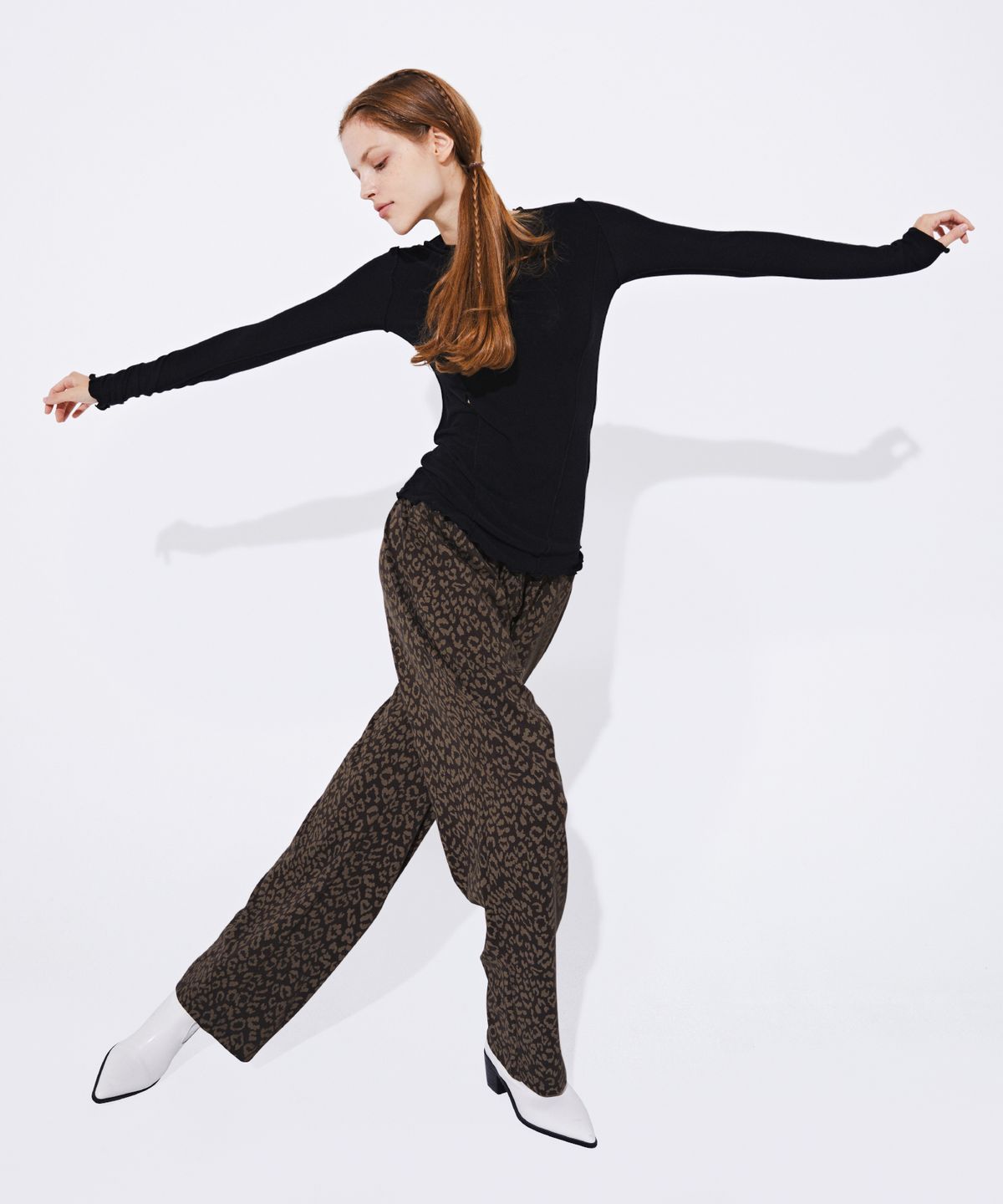 꾸아페(QUAFE) LEOPARD WIDE EASY PANTS_Khaki