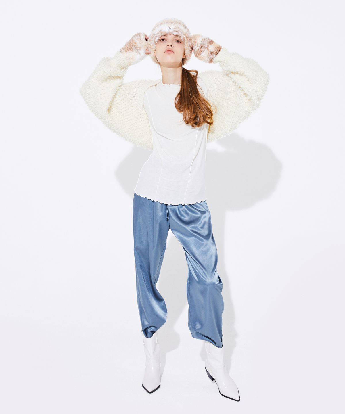 꾸아페(QUAFE) ALPACA MUFFLER BOLERO_White
