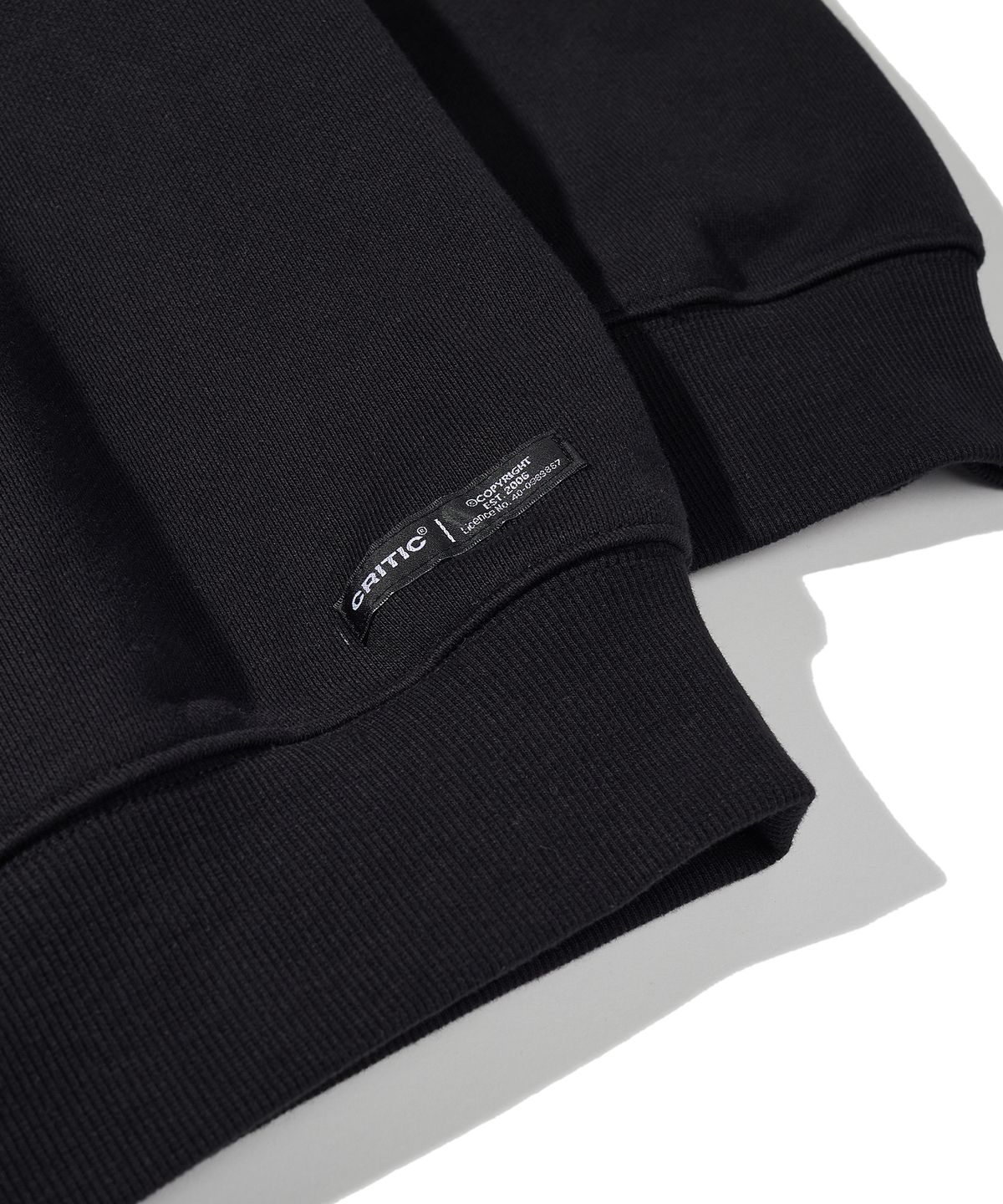 크리틱(CRITIC) OG Logo Sweatshirt Black