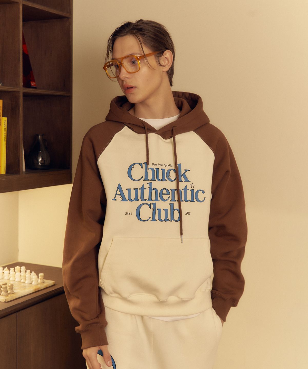 척(CHUCK) 어센틱 클럽 래글런 후디 (크림)