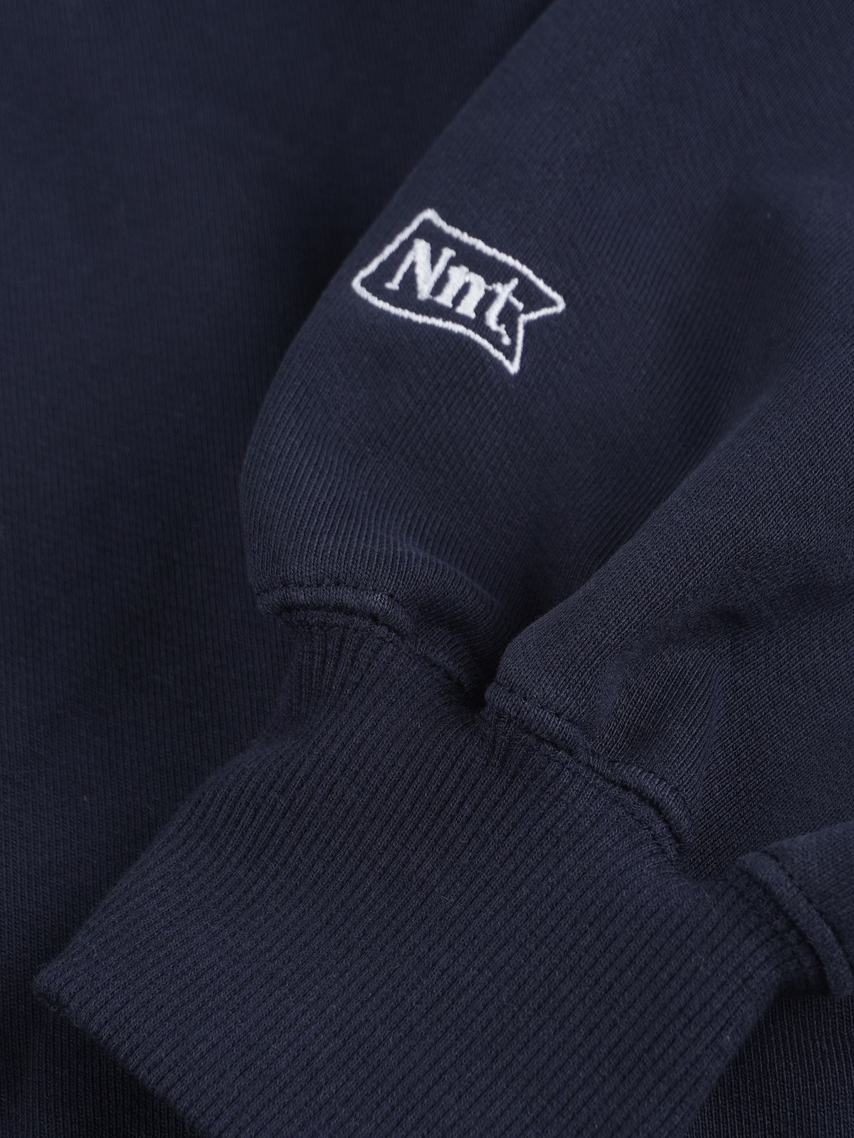 네네츠 어센틱(NENETS AUTHENTIC) ARCH LOGO HALF ZIP-UP SWEATSHIRTS NAVY