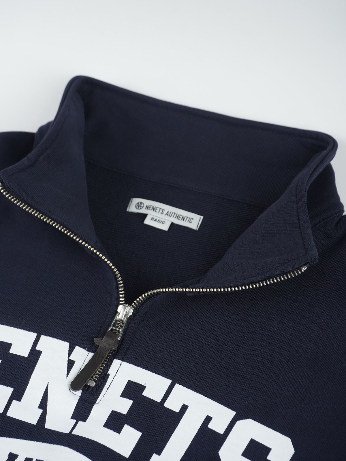 네네츠 어센틱(NENETS AUTHENTIC) ARCH LOGO HALF ZIP-UP SWEATSHIRTS NAVY