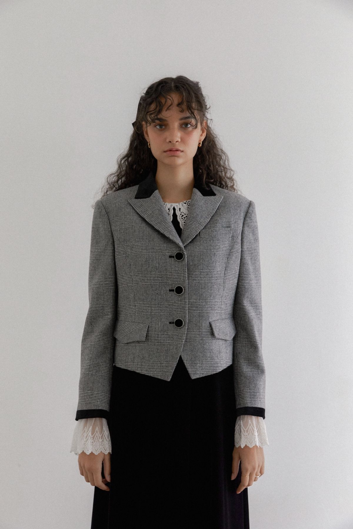 나루강(NARU KANG) Houndstooth Velvet Two-tone Short Blazer