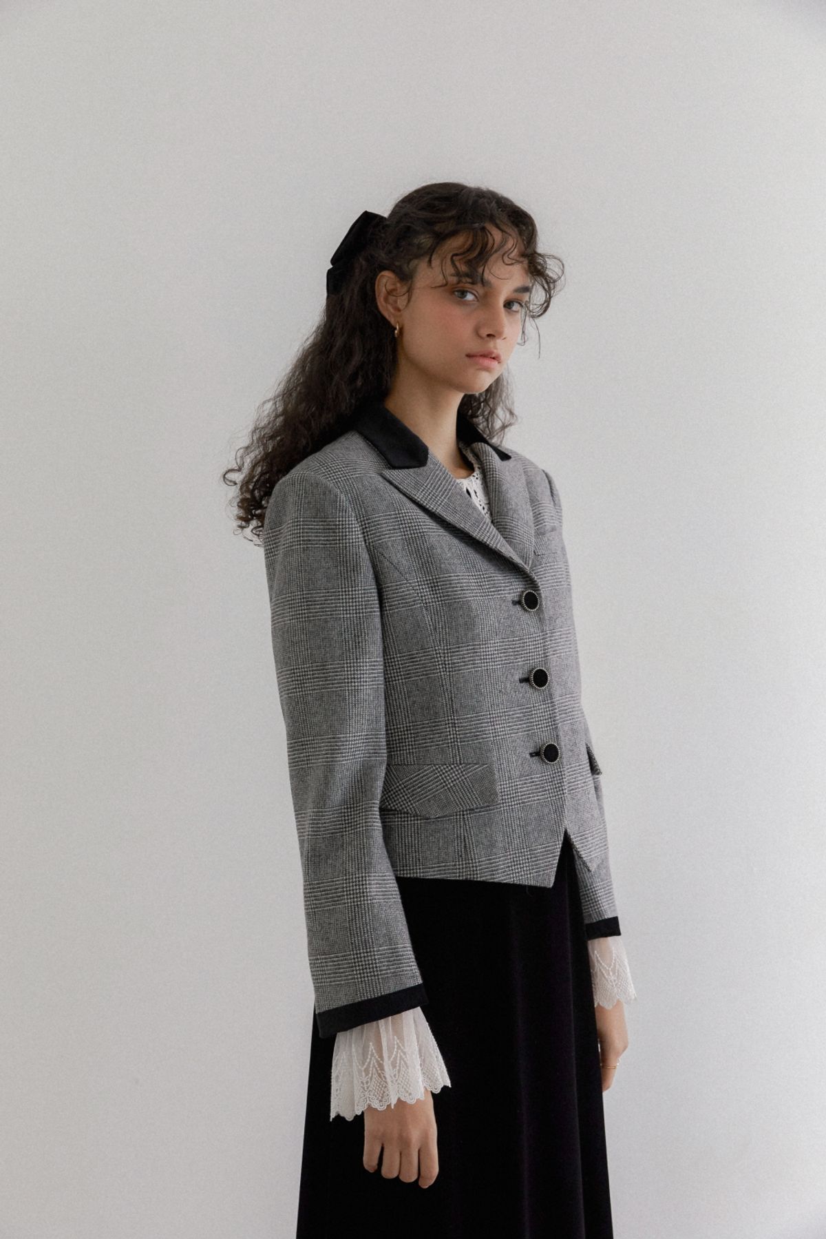 나루강(NARU KANG) Houndstooth Velvet Two-tone Short Blazer