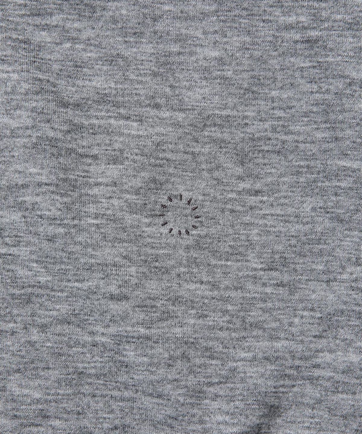 빠니깔레(PANICALE) 슬림핏 자수 터틀넥 티셔츠 [2COLOR]