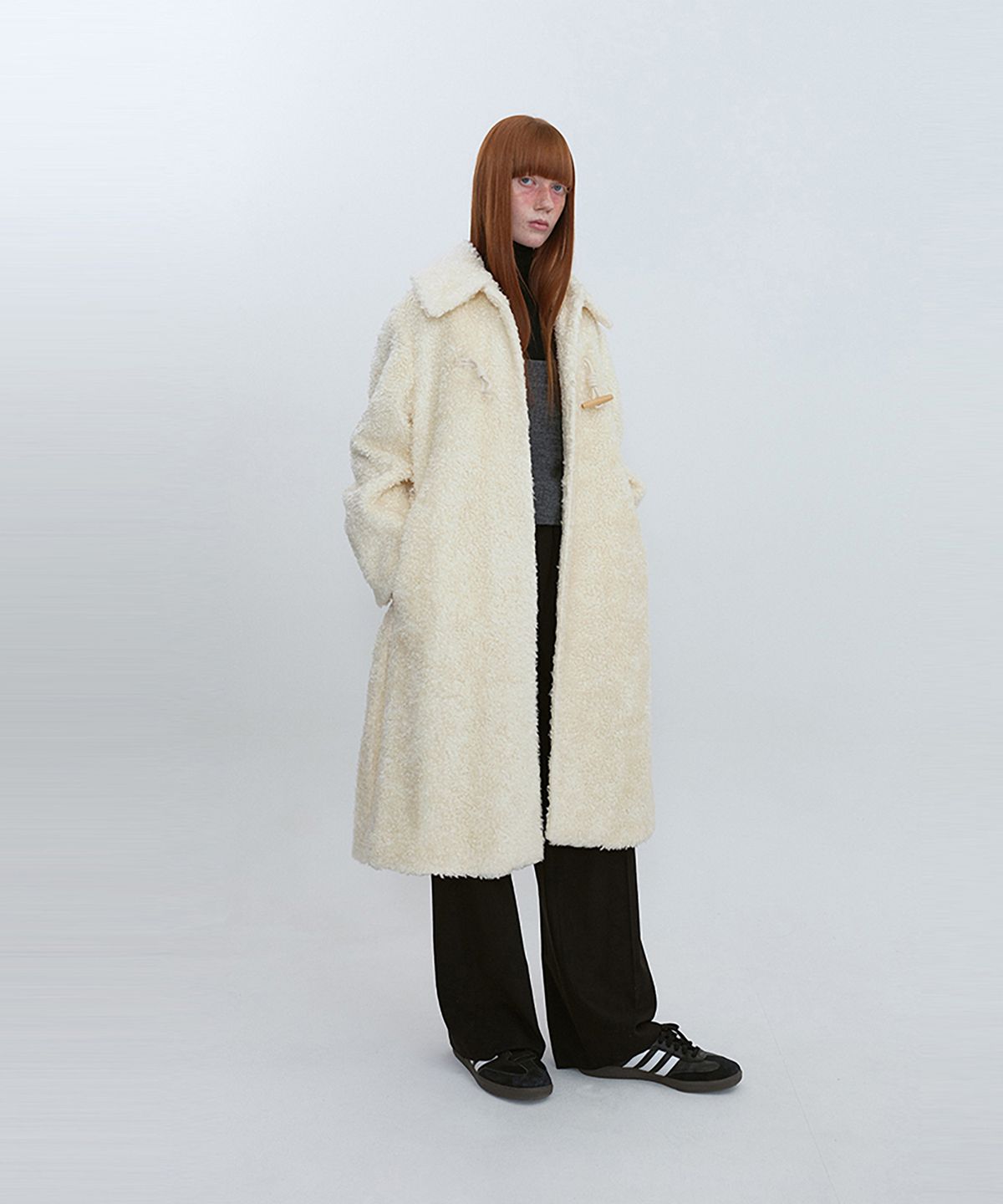 아위(AHWE) Fur Belted Coat_IVORY