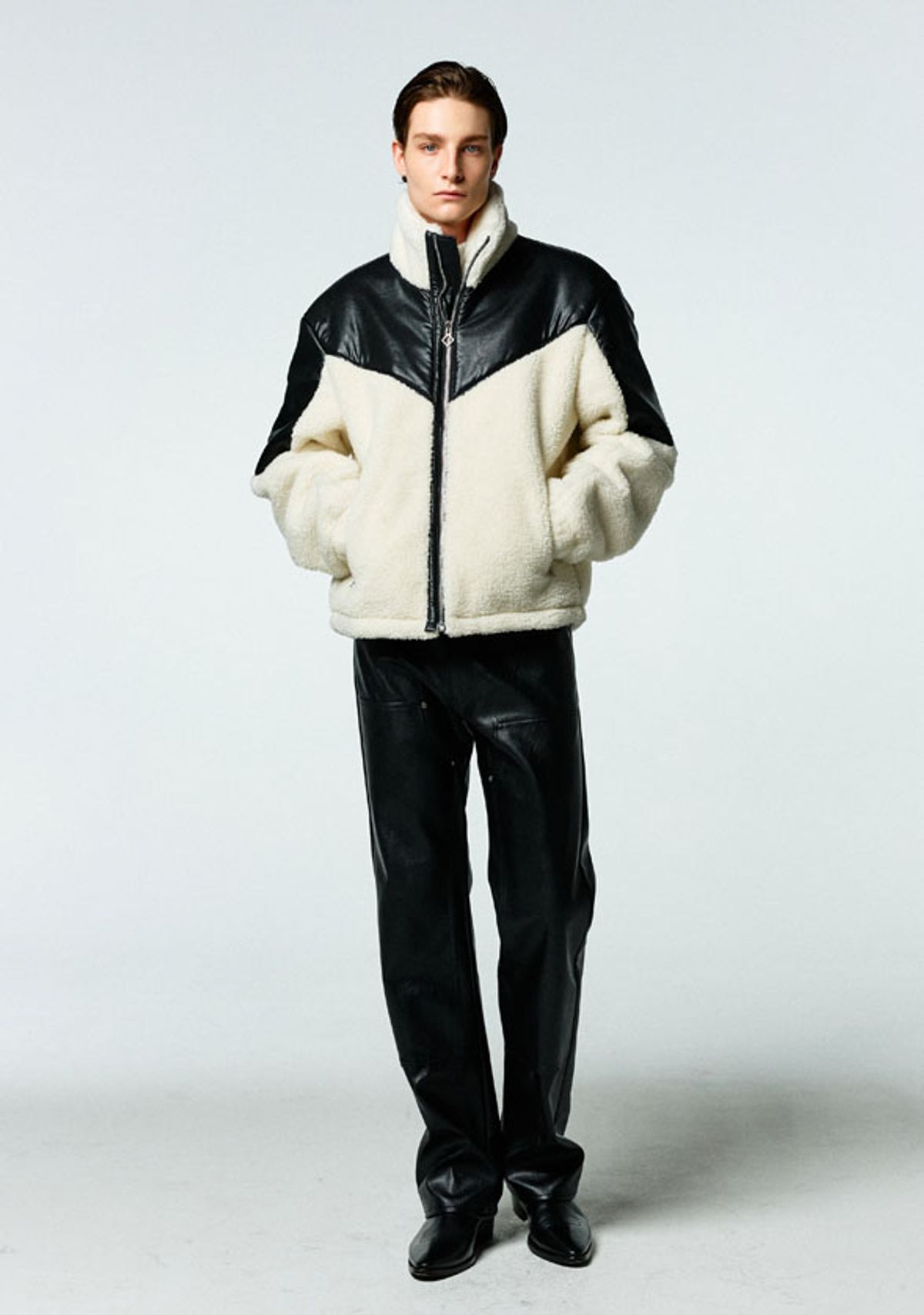 세비지(SAVAGE) Sherpa Fleece Jacket - Ivory