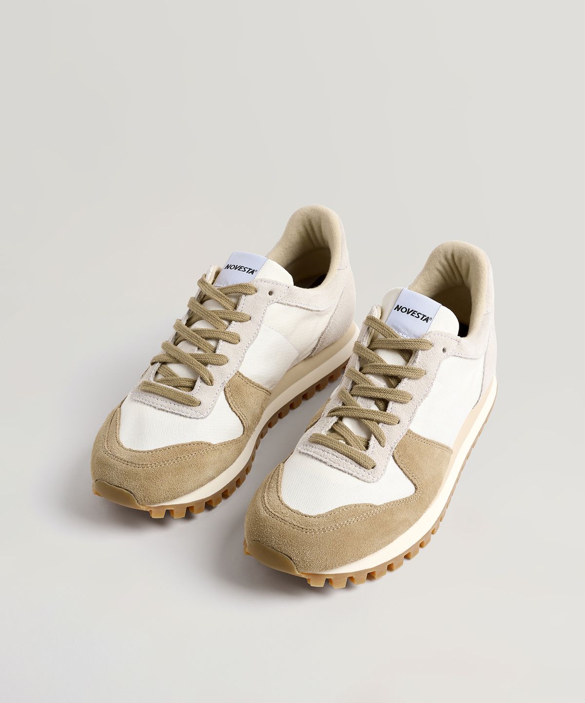 노베스타(NOVESTA) 마라톤 트레일 White/Beige
