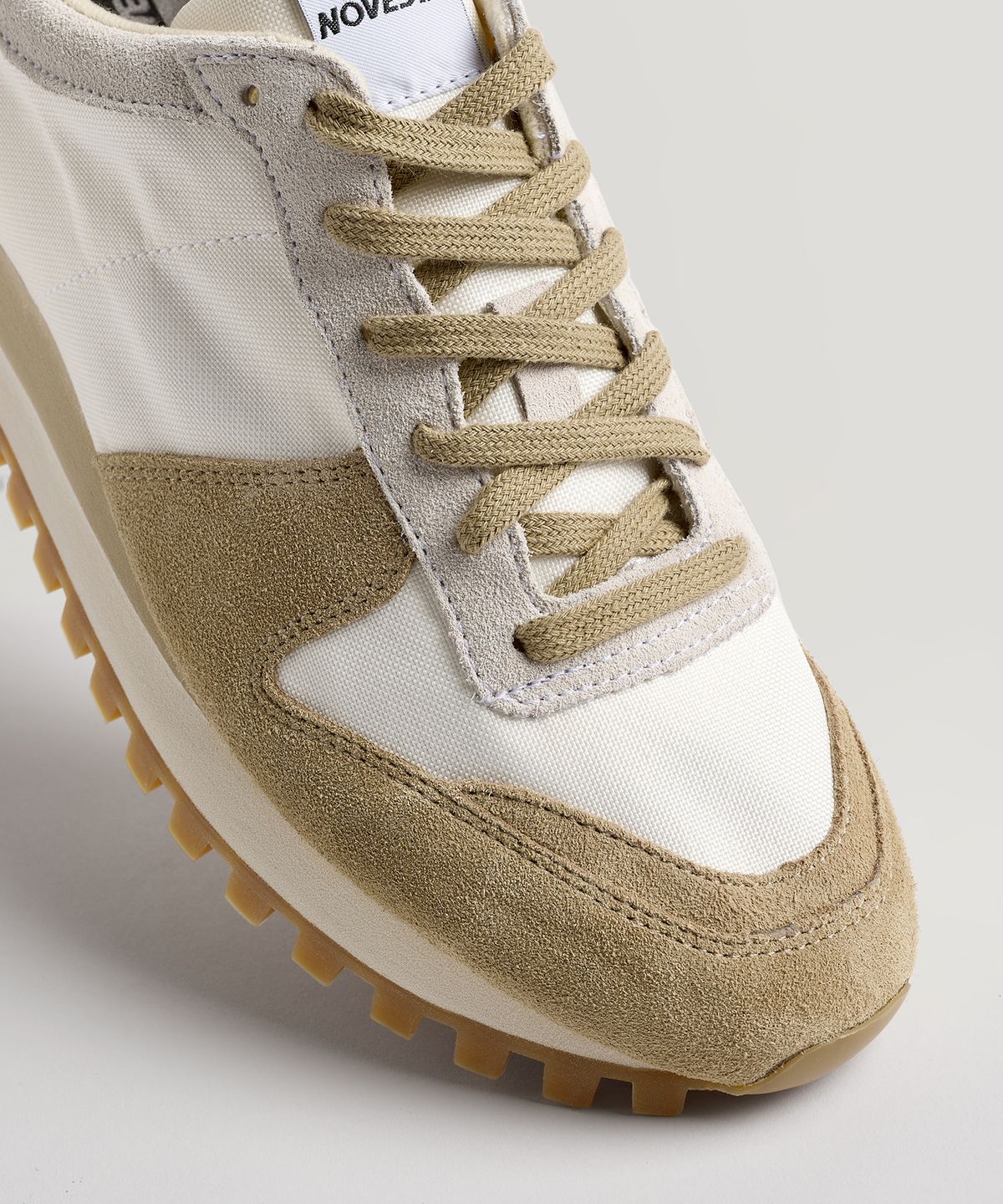 노베스타(NOVESTA) 마라톤 트레일 White/Beige