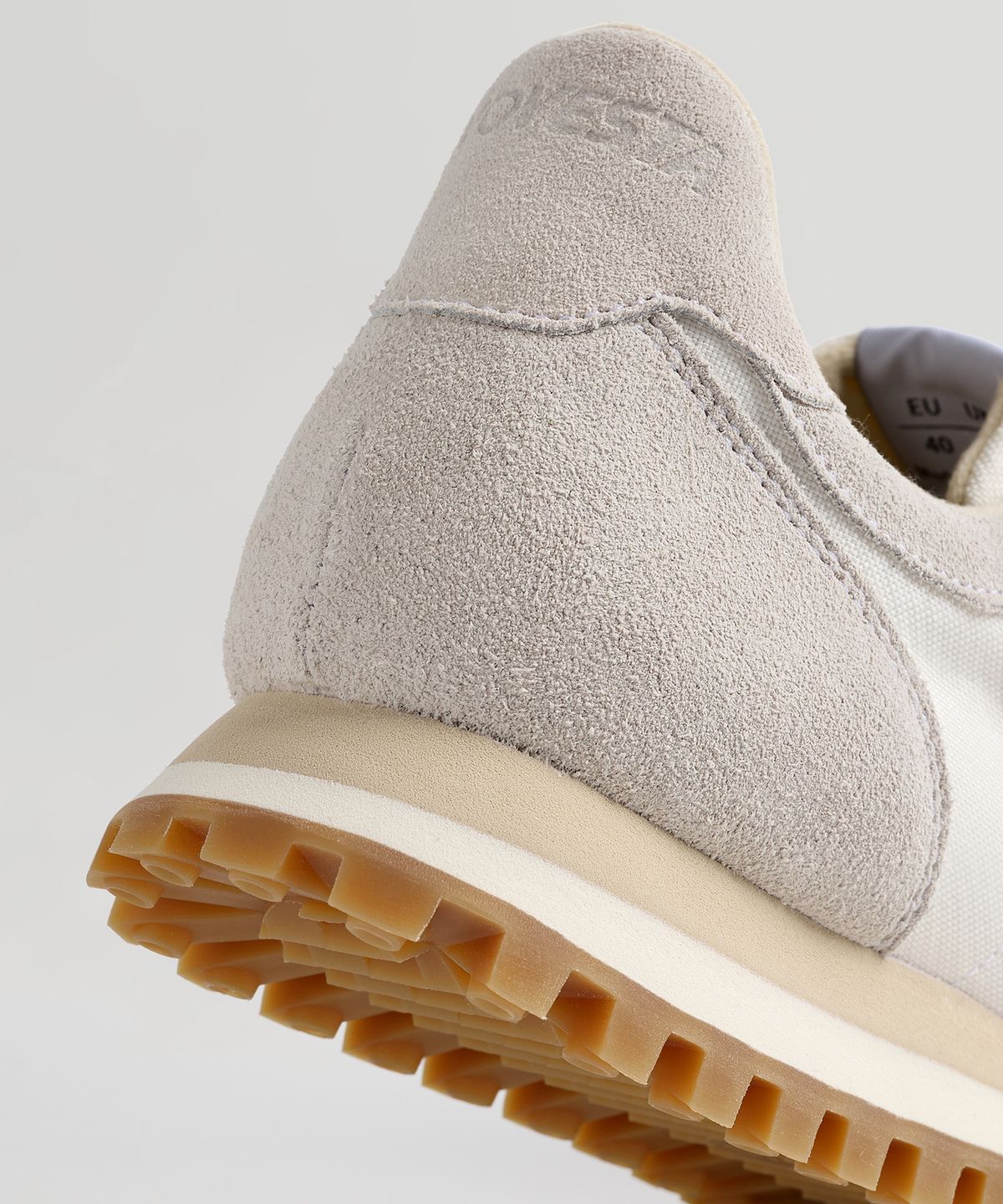 노베스타(NOVESTA) 마라톤 트레일 White/Beige